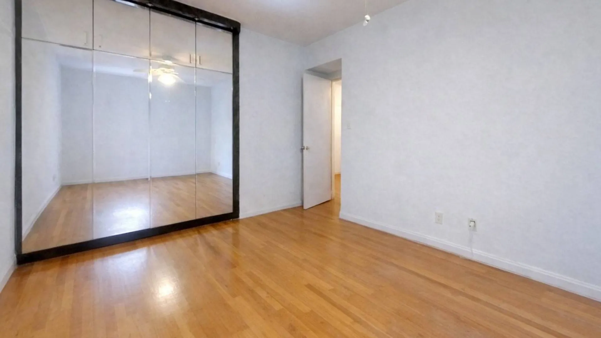 Property at 2 West End Ave, Brooklyn, NY 11235 11