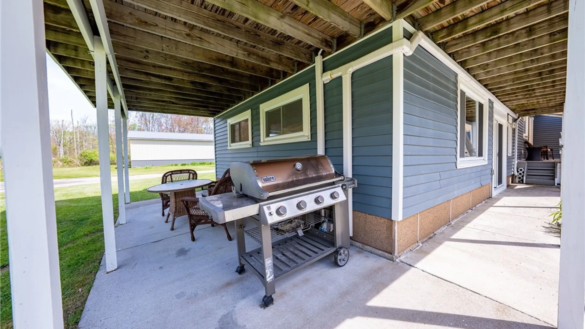 Property at 565 Laurel Street, Evans, NY 14006 43