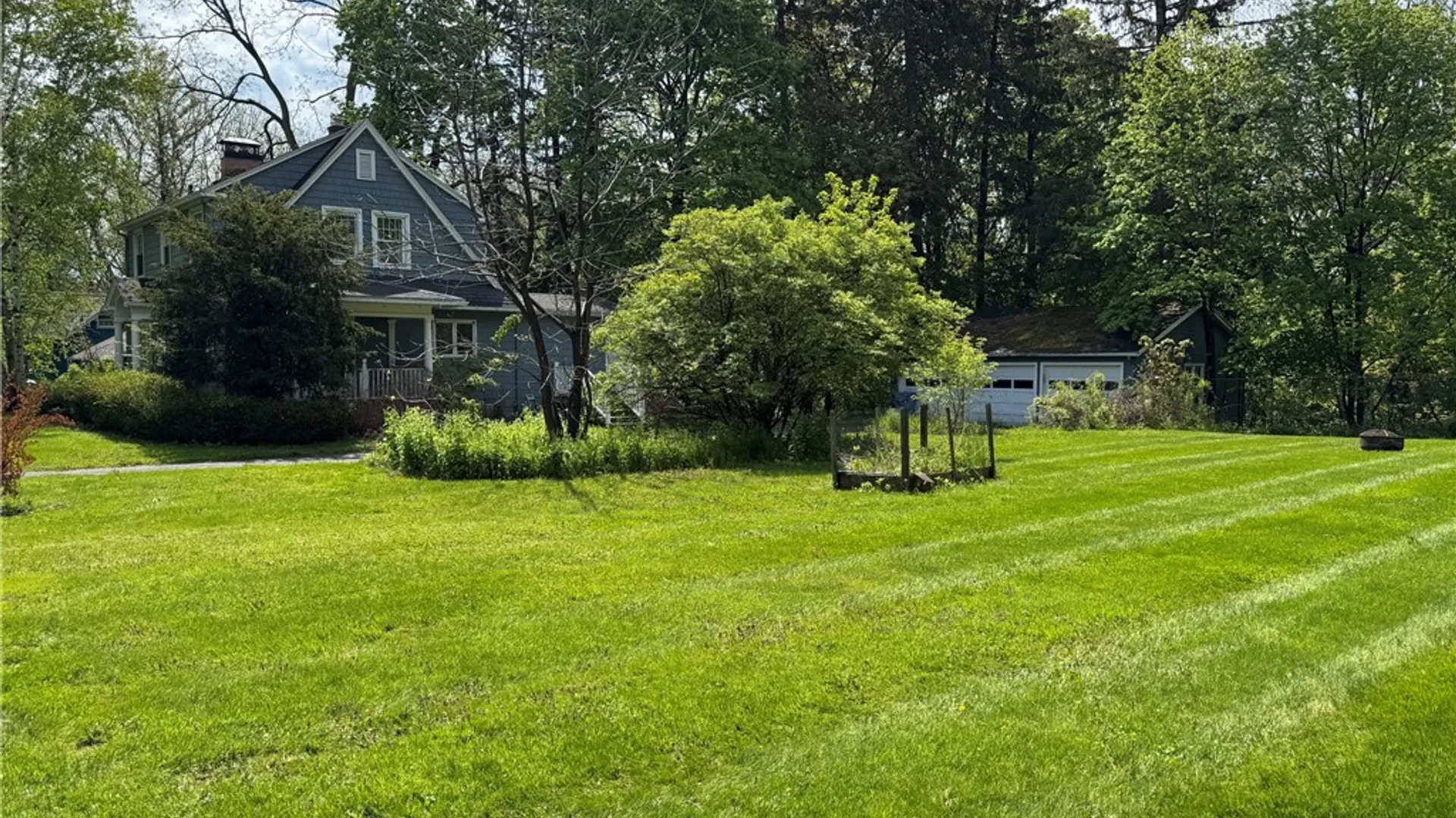 Property at 565 Castle Street, Geneva City, NY 14456 4