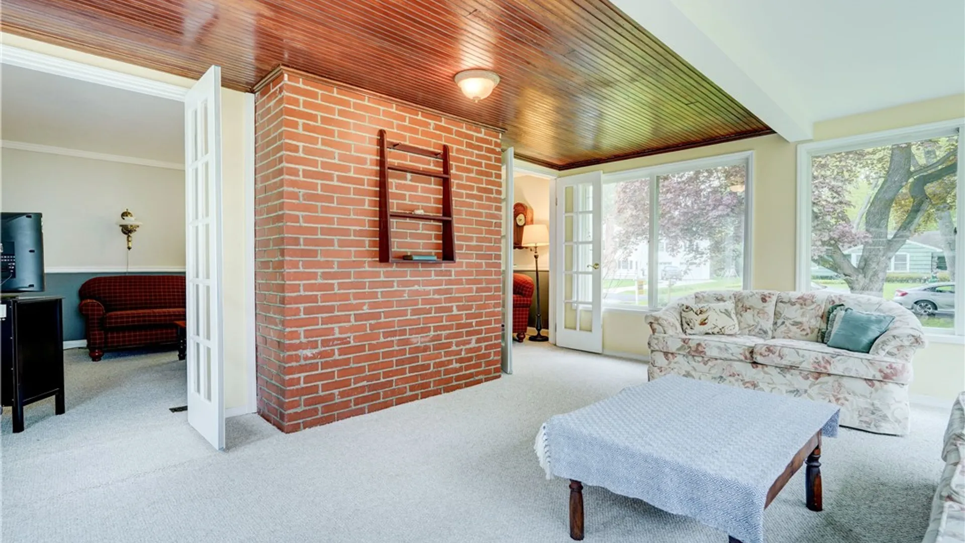 Property at 95 Brook Road, Pittsford, NY 14534 25