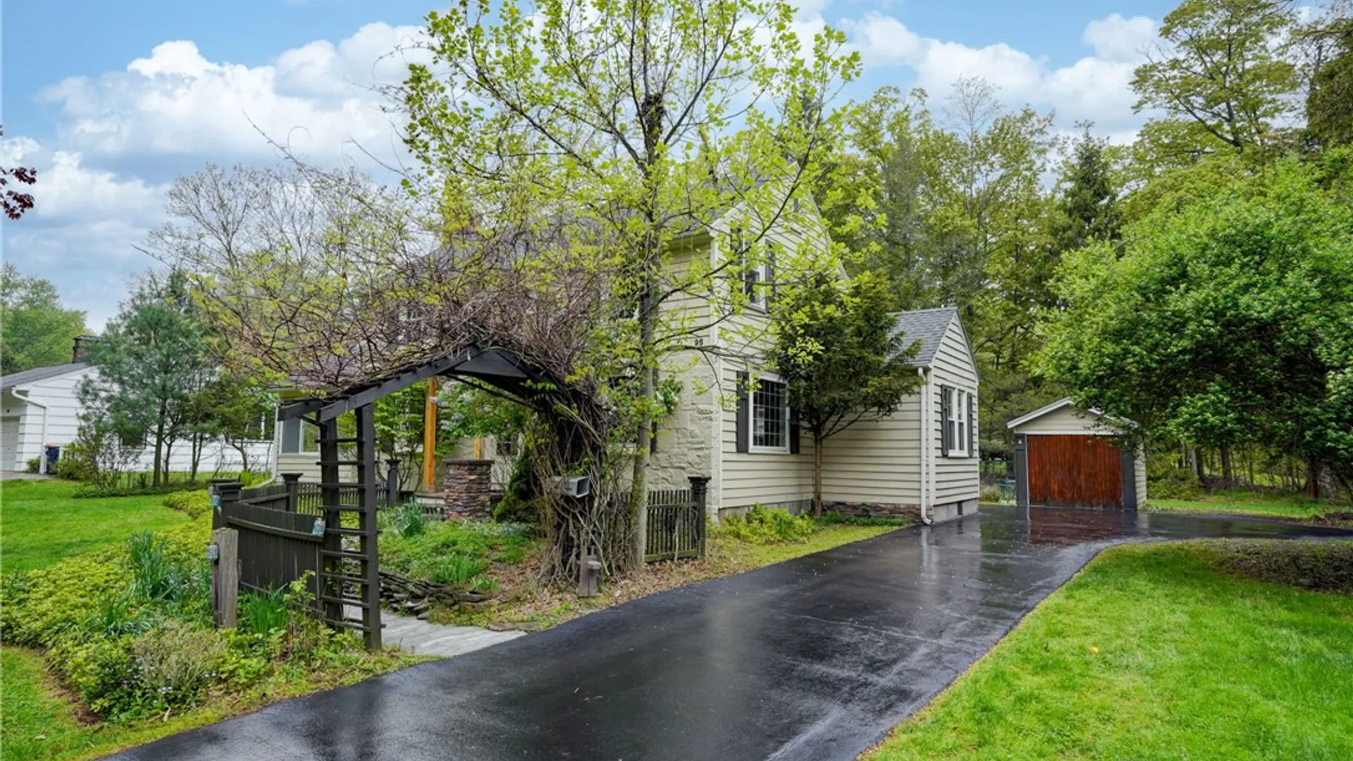 Property at 95 Brook Road, Pittsford, NY 14534 37