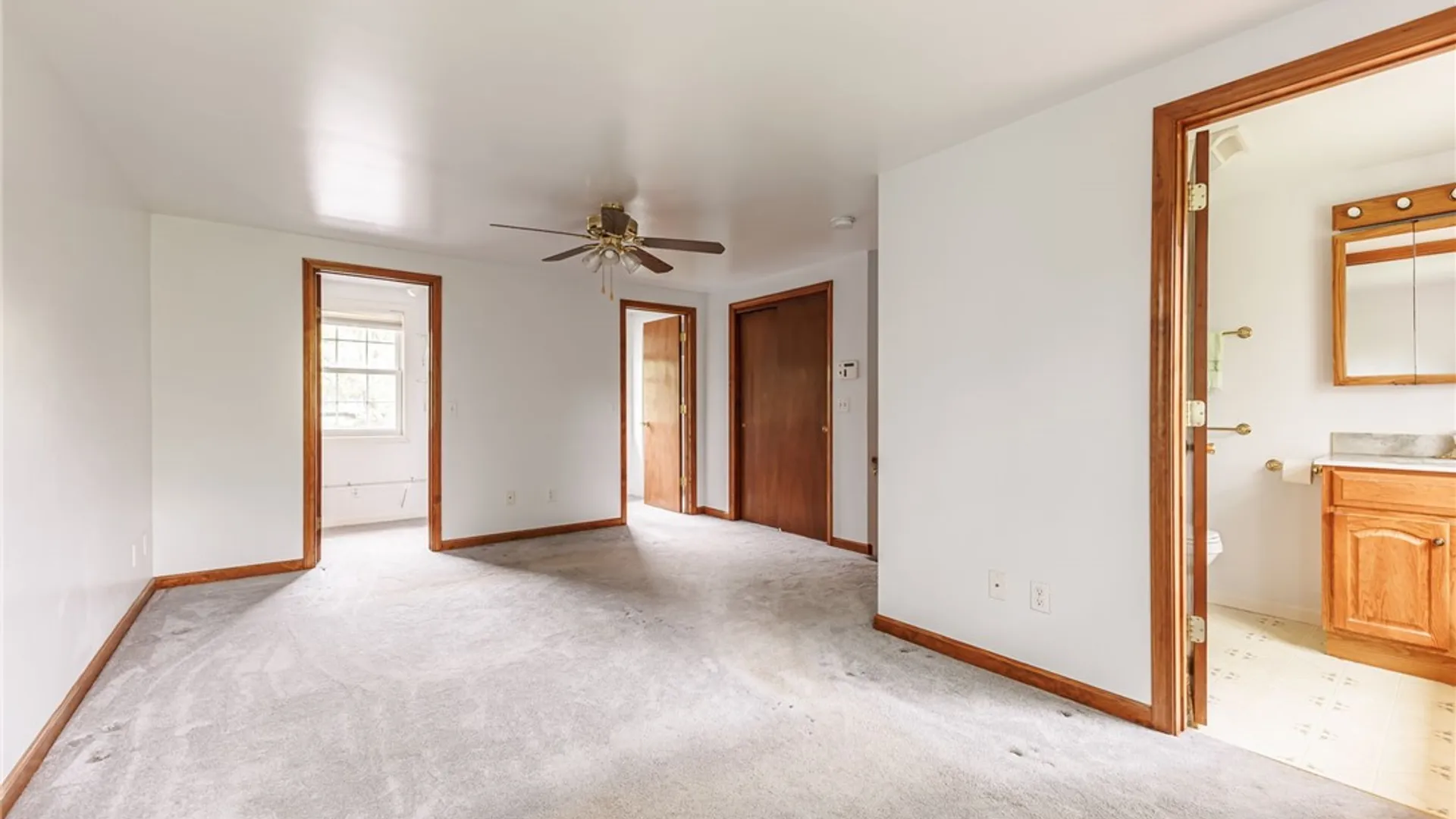 Property at 53 Guildhall Road, Henrietta, NY 14623 22