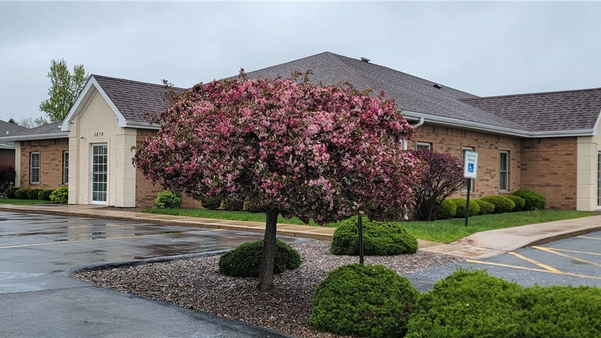 Property at 5879 Snyder Drive, Lockport Town, NY 14094 2