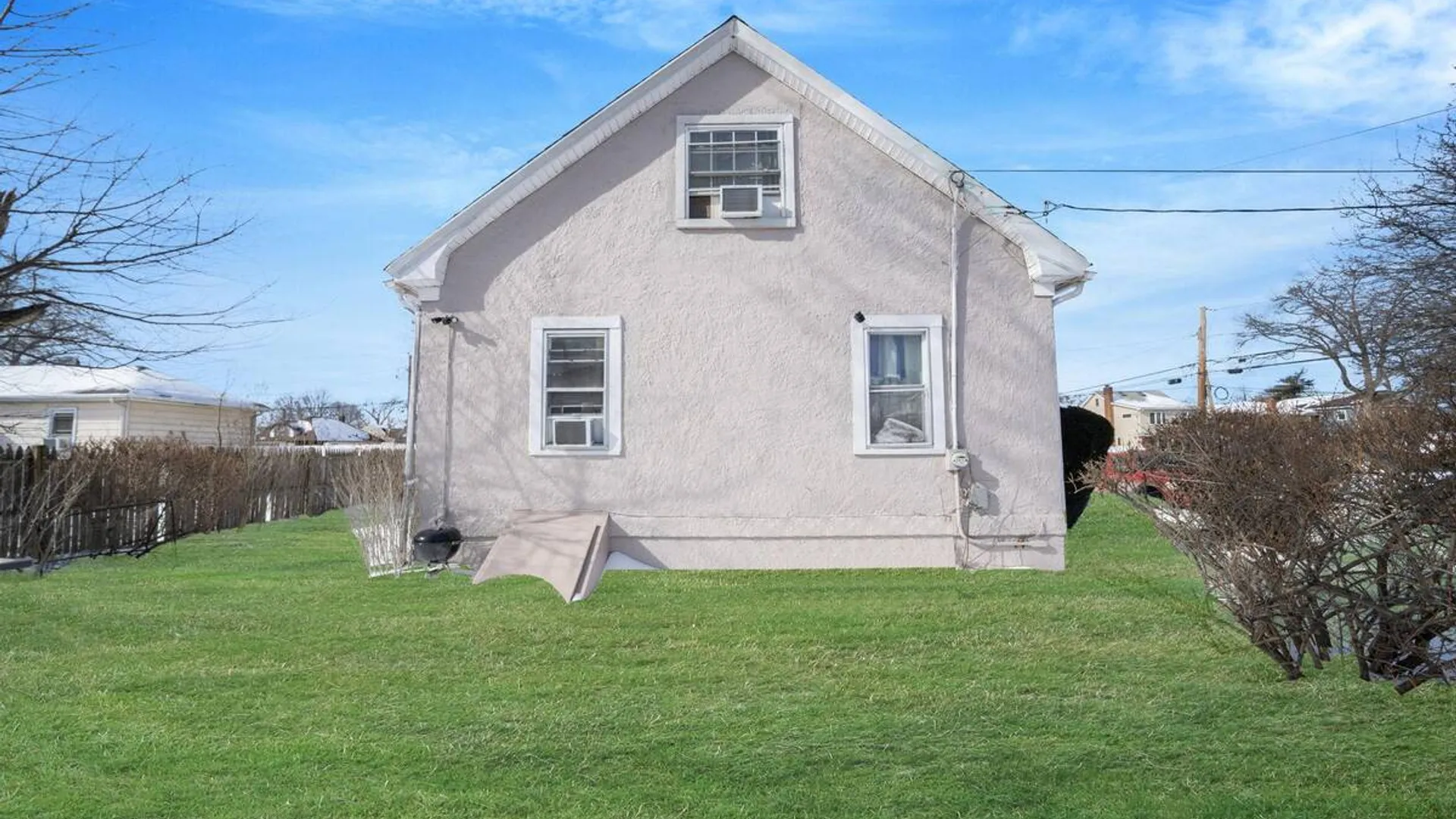 Property at 44 Nassau Parkway, Hempstead, NY 11550 4