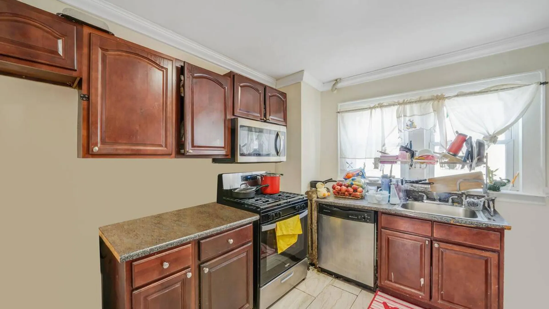 Property at 44 Nassau Parkway, Hempstead, NY 11550 9