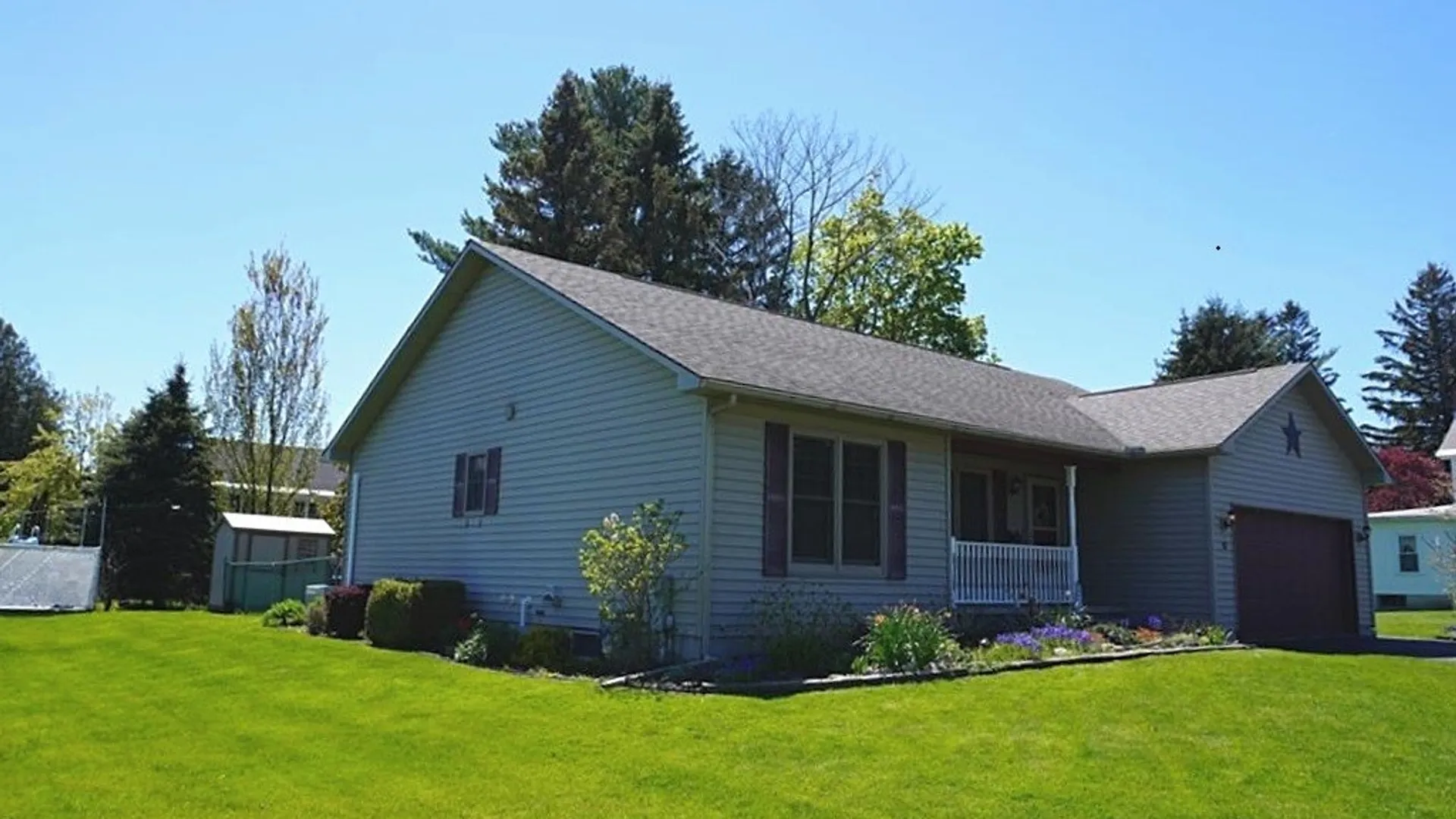 Property at 10 Prospect Street, Oswego, NY 13126 2