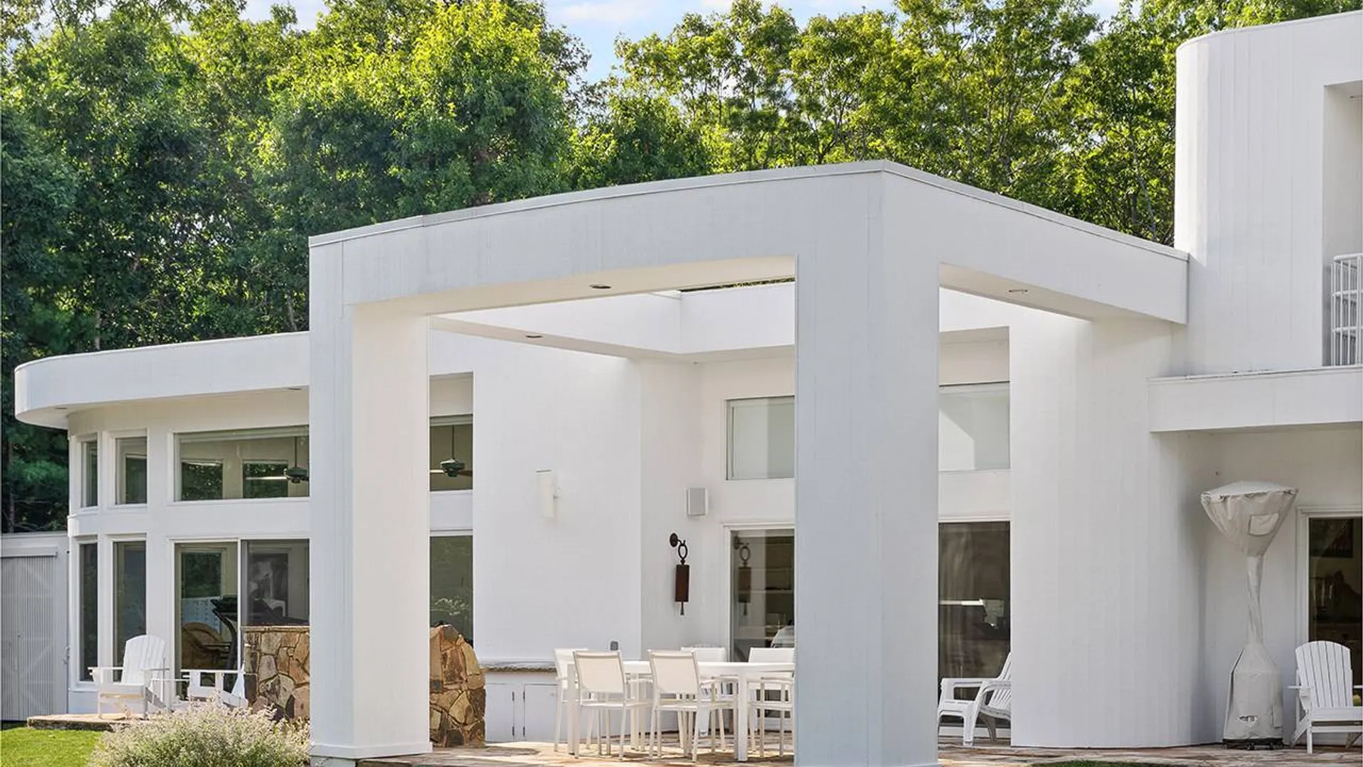 Property at 147 Old Northwest Road, East Hampton, NY 11937 32
