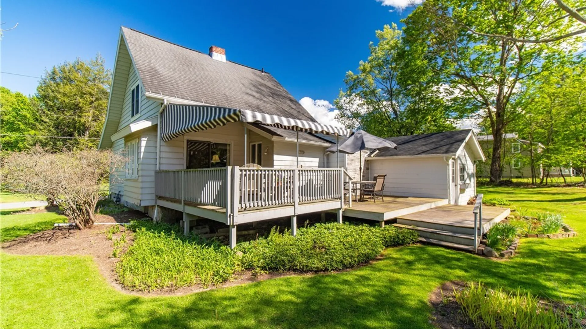 Property at 300 Maplecrest Avenue, Busti, NY 14750 10
