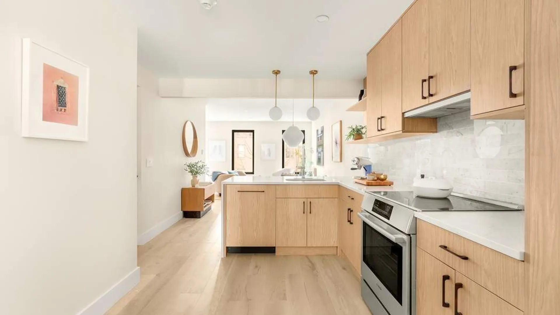 Property at 221 East 48th Street, New York, NY 10017 2