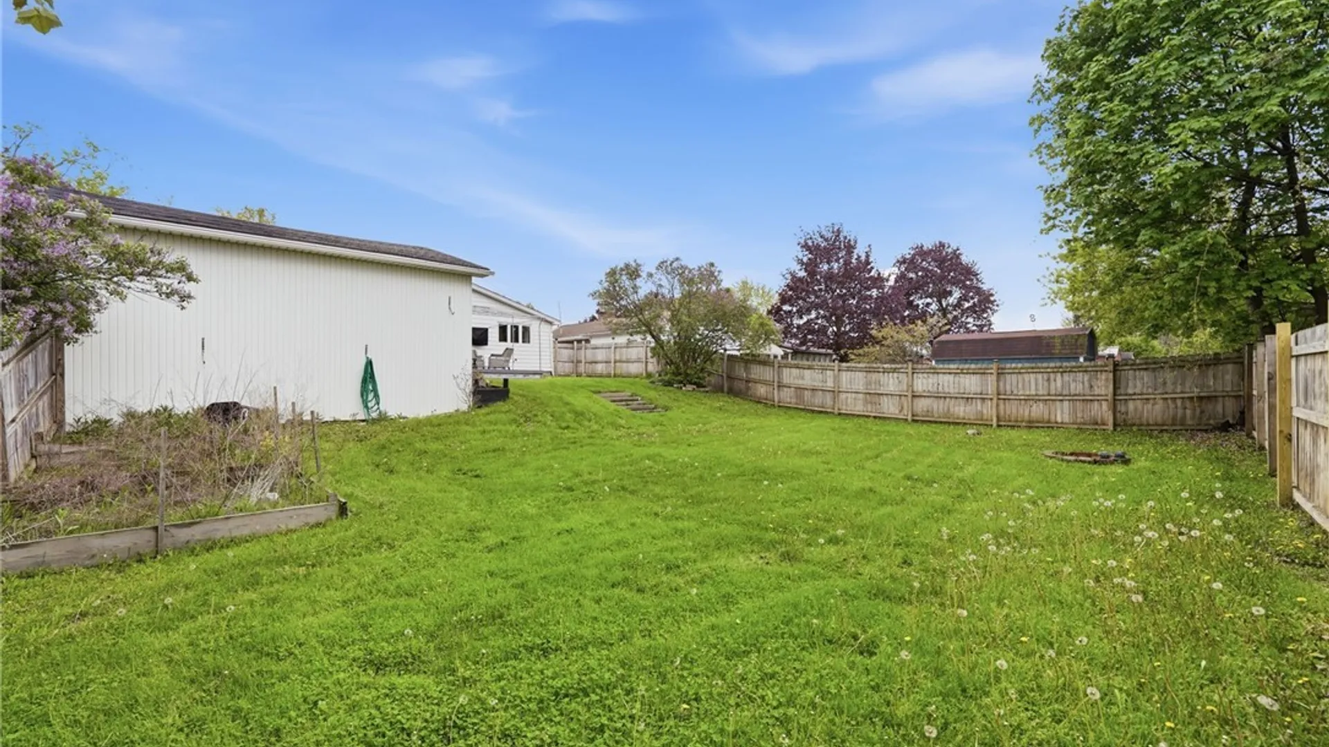 Property at 39 S Irwinwood Road, Lancaster, NY 14086 42