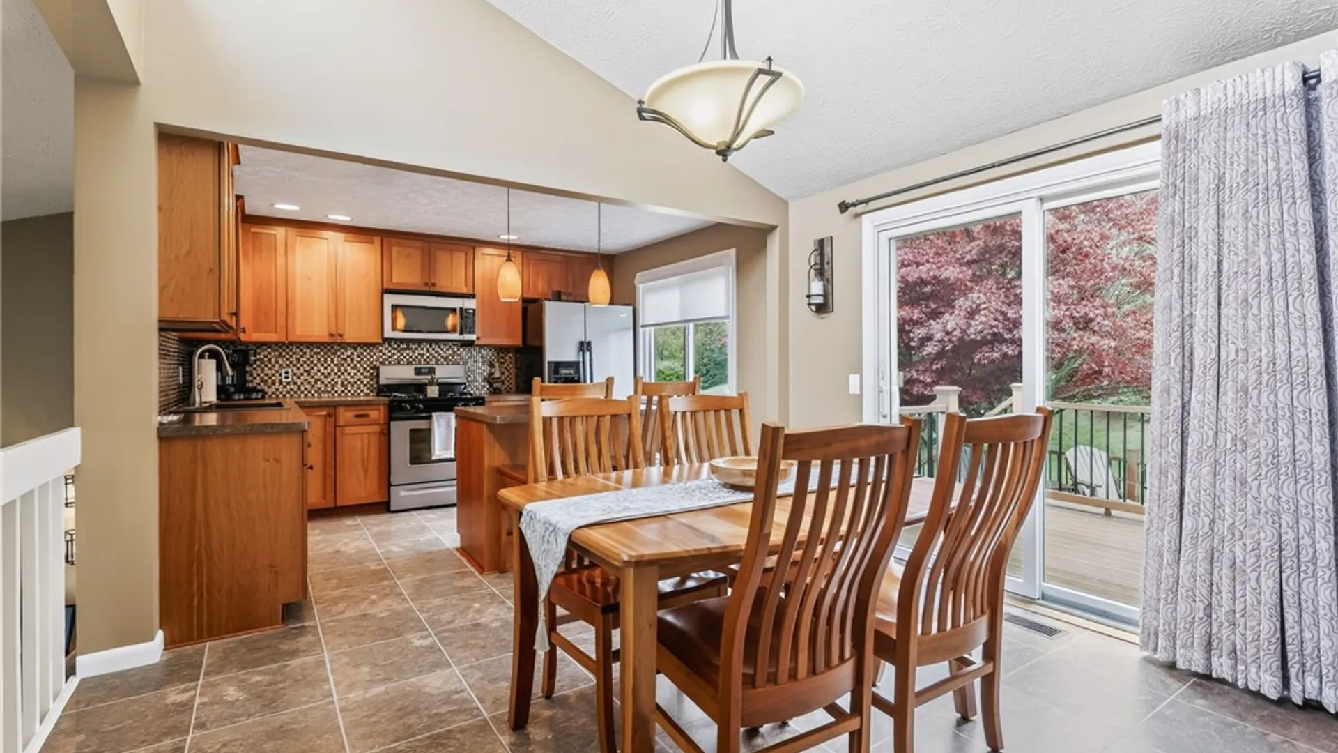 Property at 82 Brandy Wine, Henrietta, NY 14623 15
