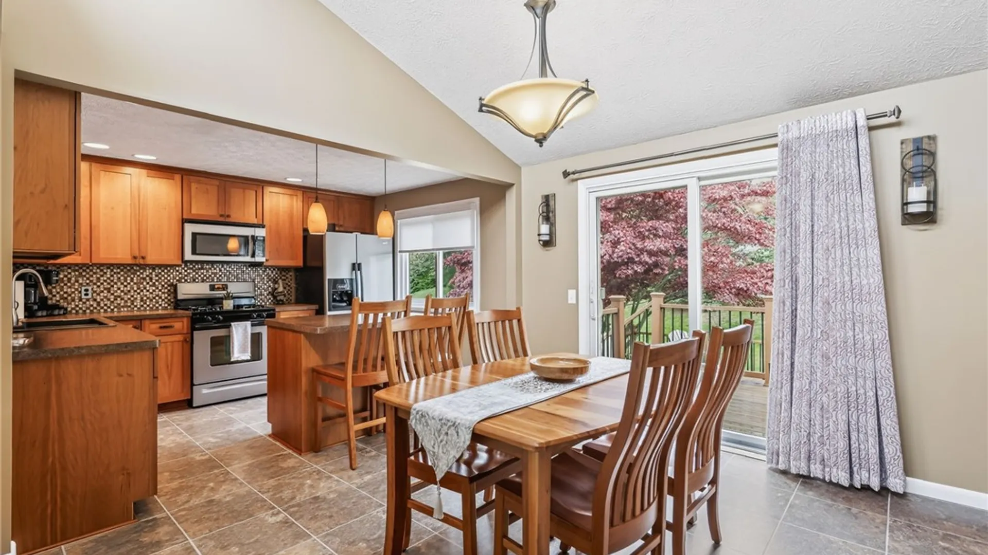 Property at 82 Brandy Wine, Henrietta, NY 14623 16