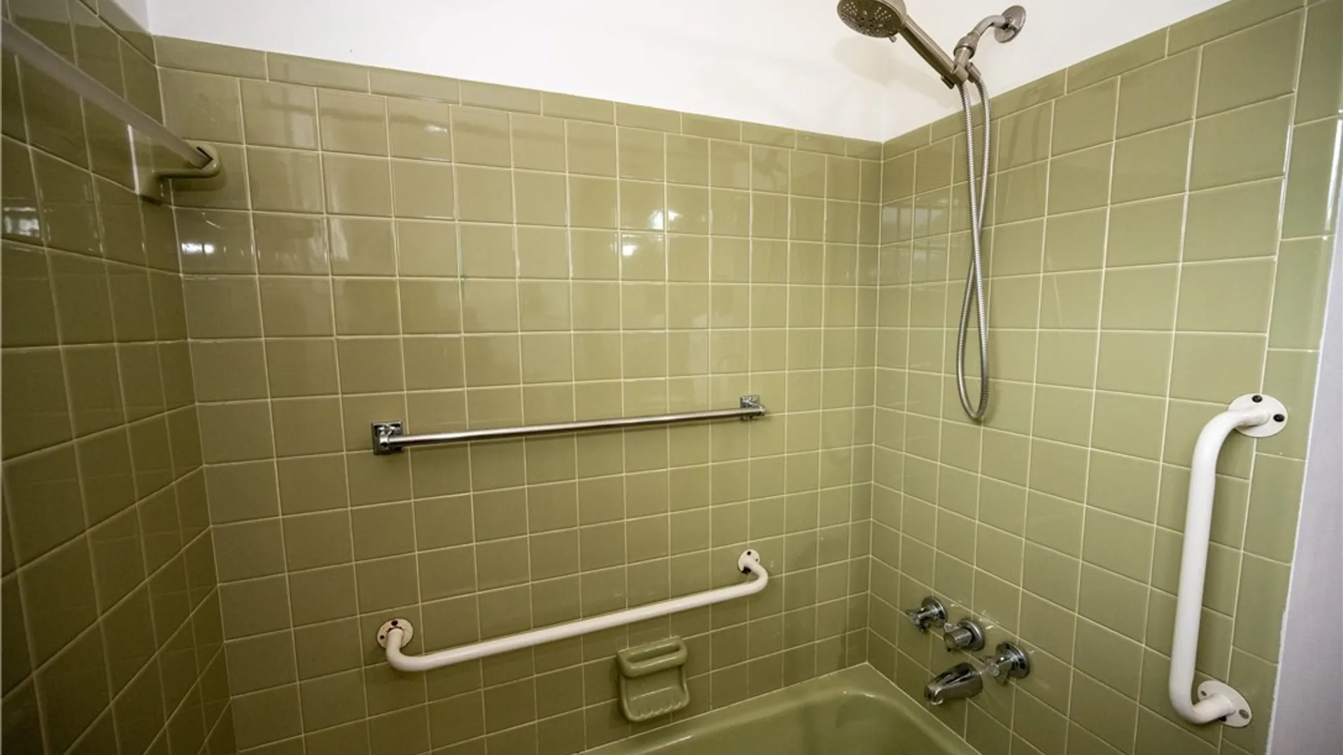 Property at 99 Prince Drive, Cheektowaga, NY 14043 20