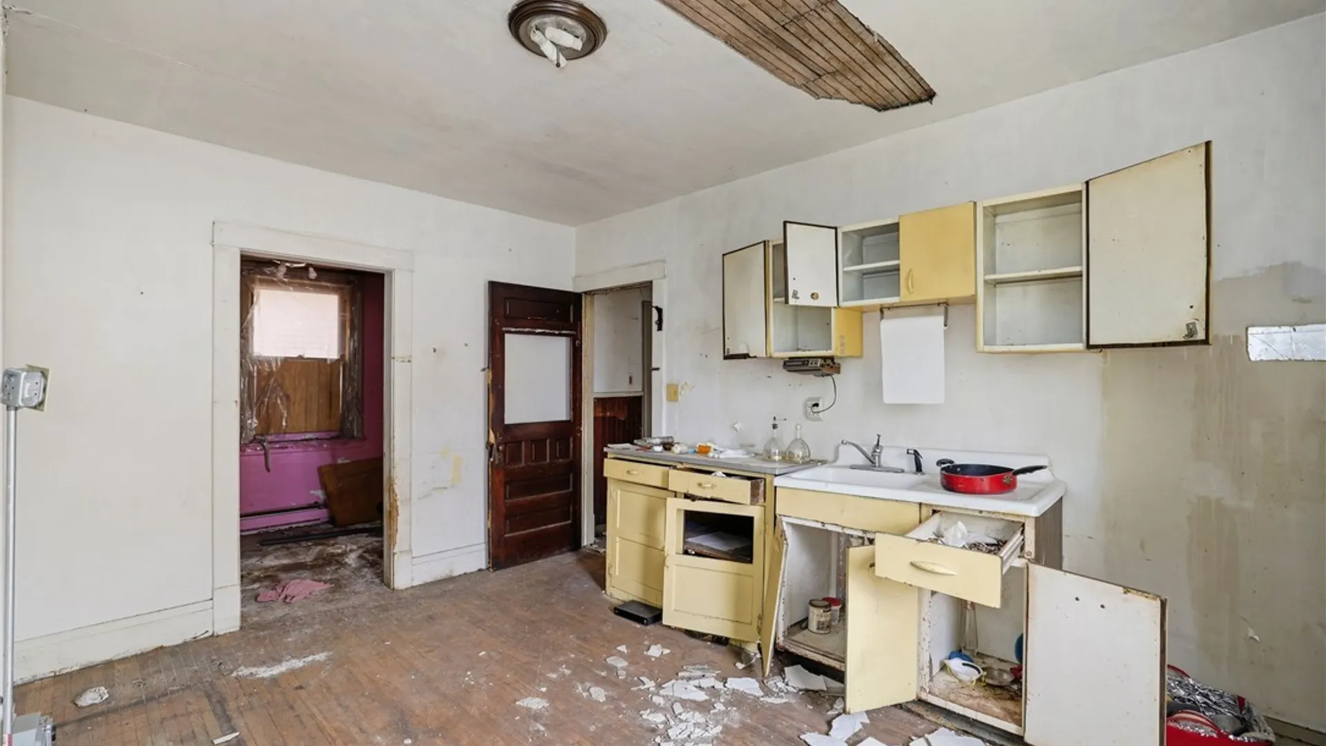 Property at 1773 Falls Street, Niagara Falls, NY 14303 16