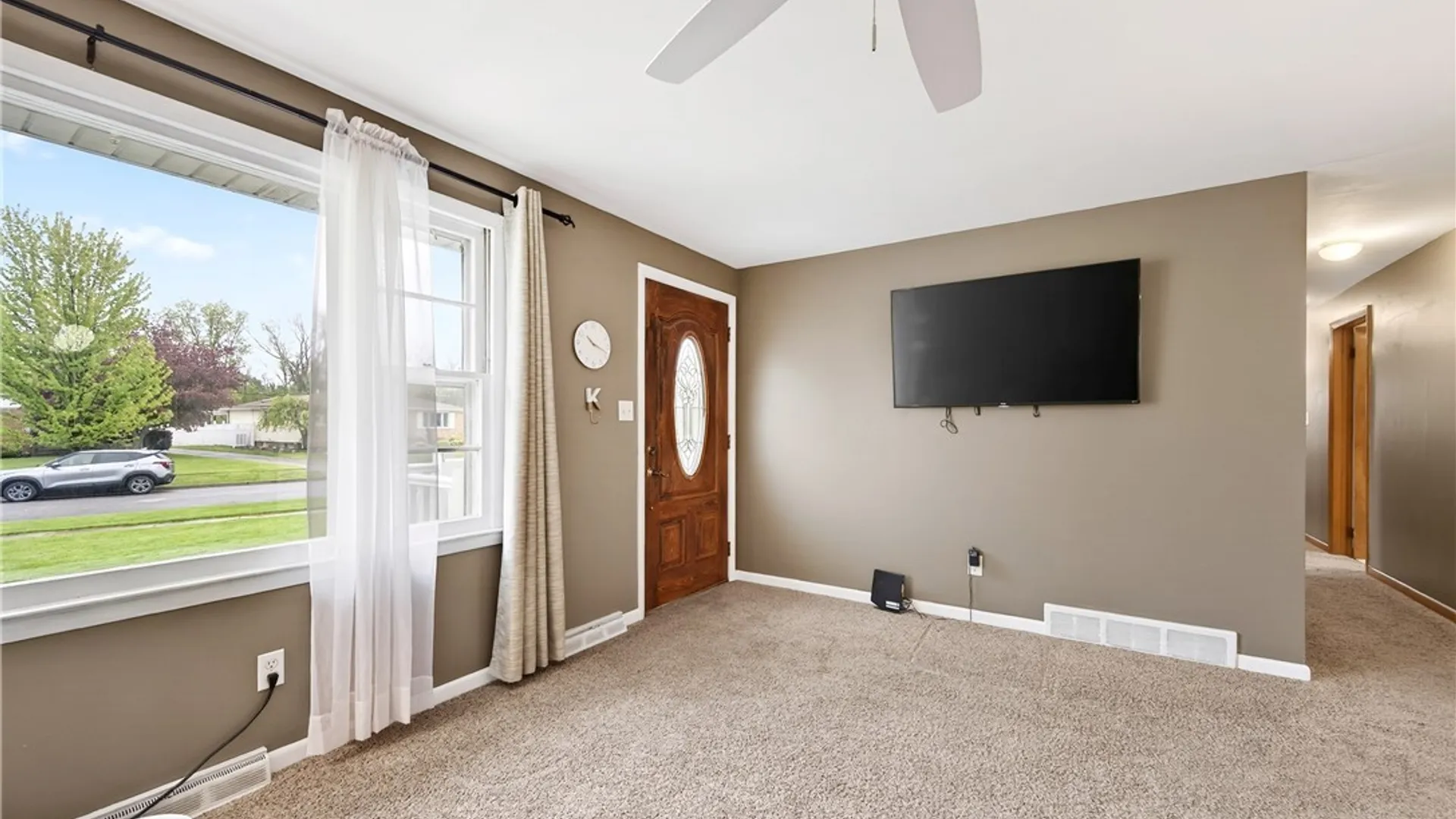 Property at 94 Dover Drive, West Seneca, NY 14224 13