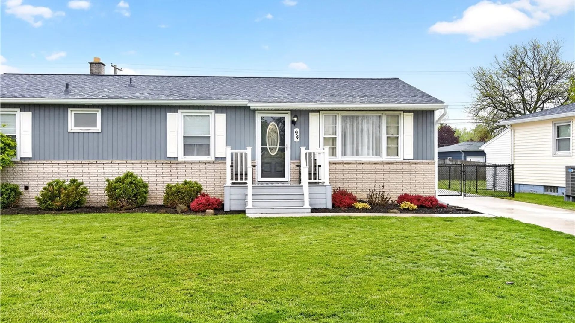 Property at 94 Dover Drive, West Seneca, NY 14224 2