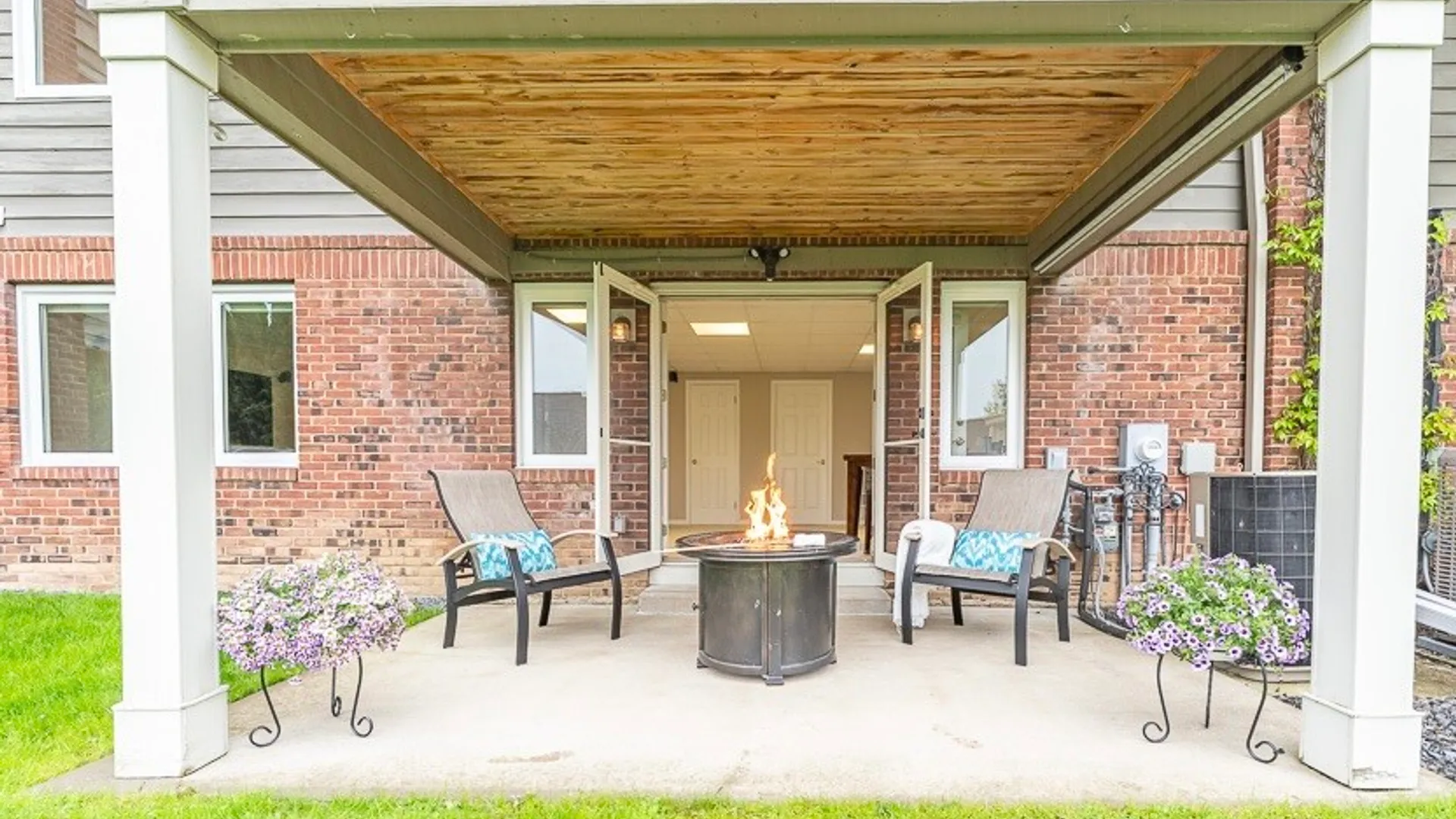 Property at 12 Mountain Ash Trl Trail, Webster, NY 14580 43