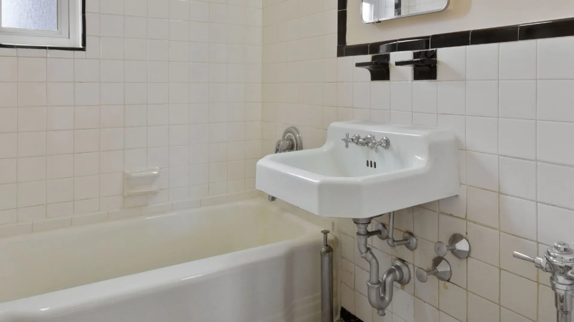 Property at 6801 Shore Road, Brooklyn, NY 11209 17