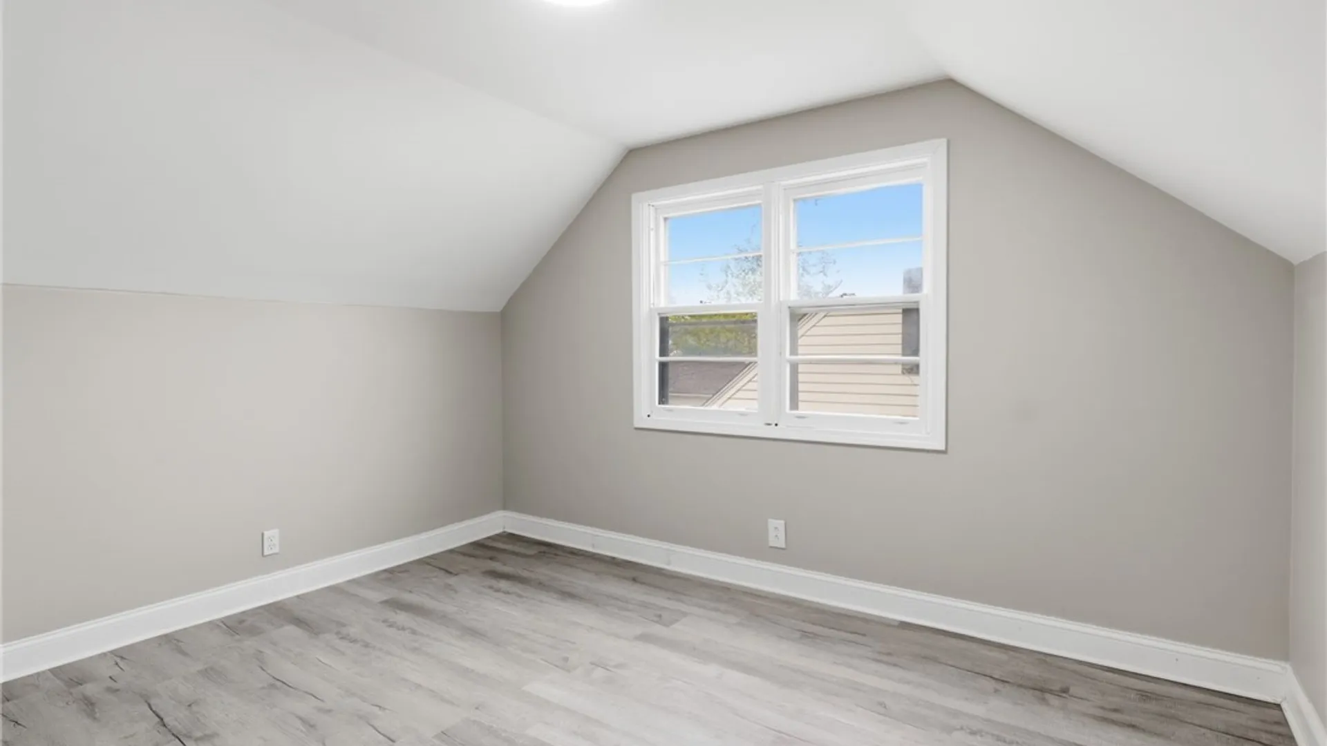 Property at 18 Princess Drive, Cheektowaga, NY 14225 18