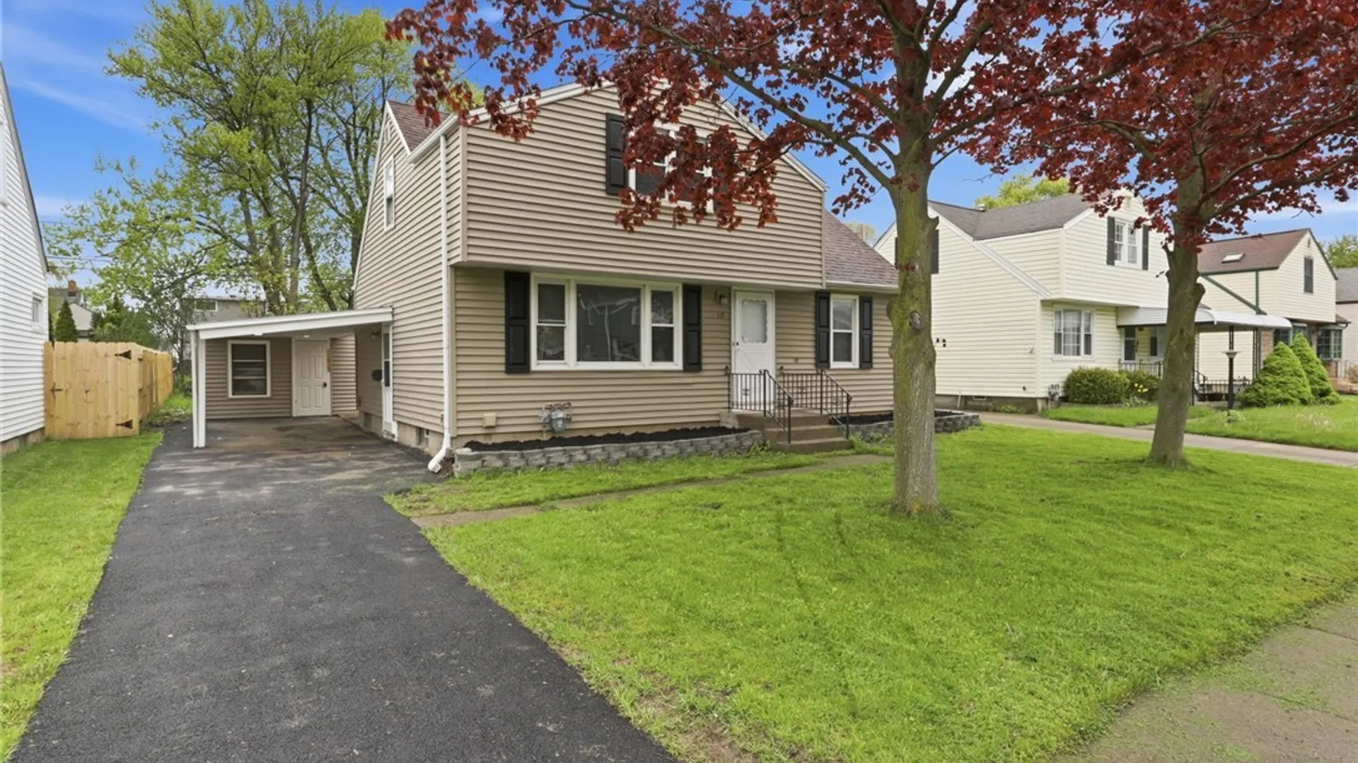 Property at 18 Princess Drive, Cheektowaga, NY 14225 3