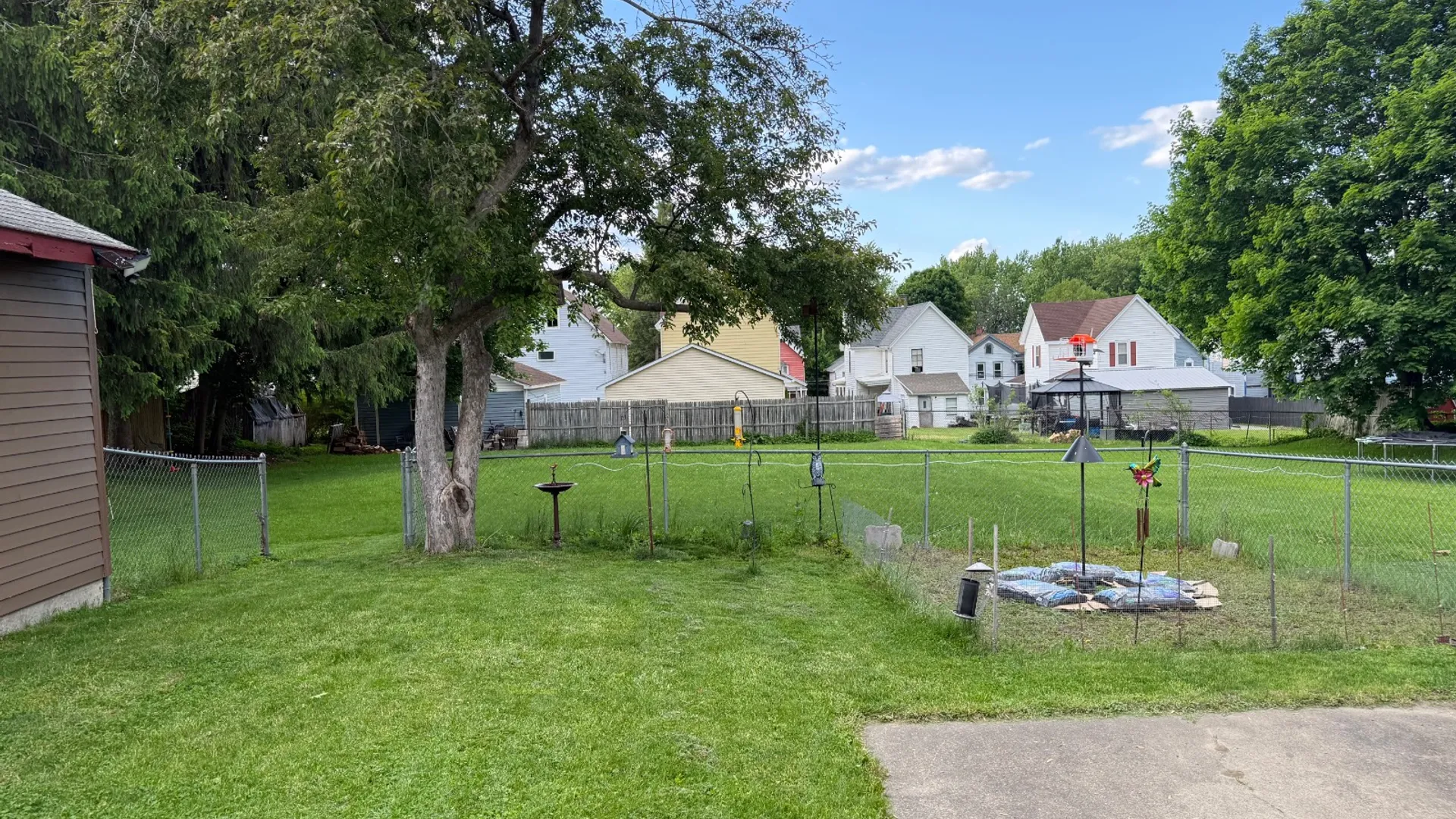 Property at 103 Prospect St, Johnstown, NY 12095 17