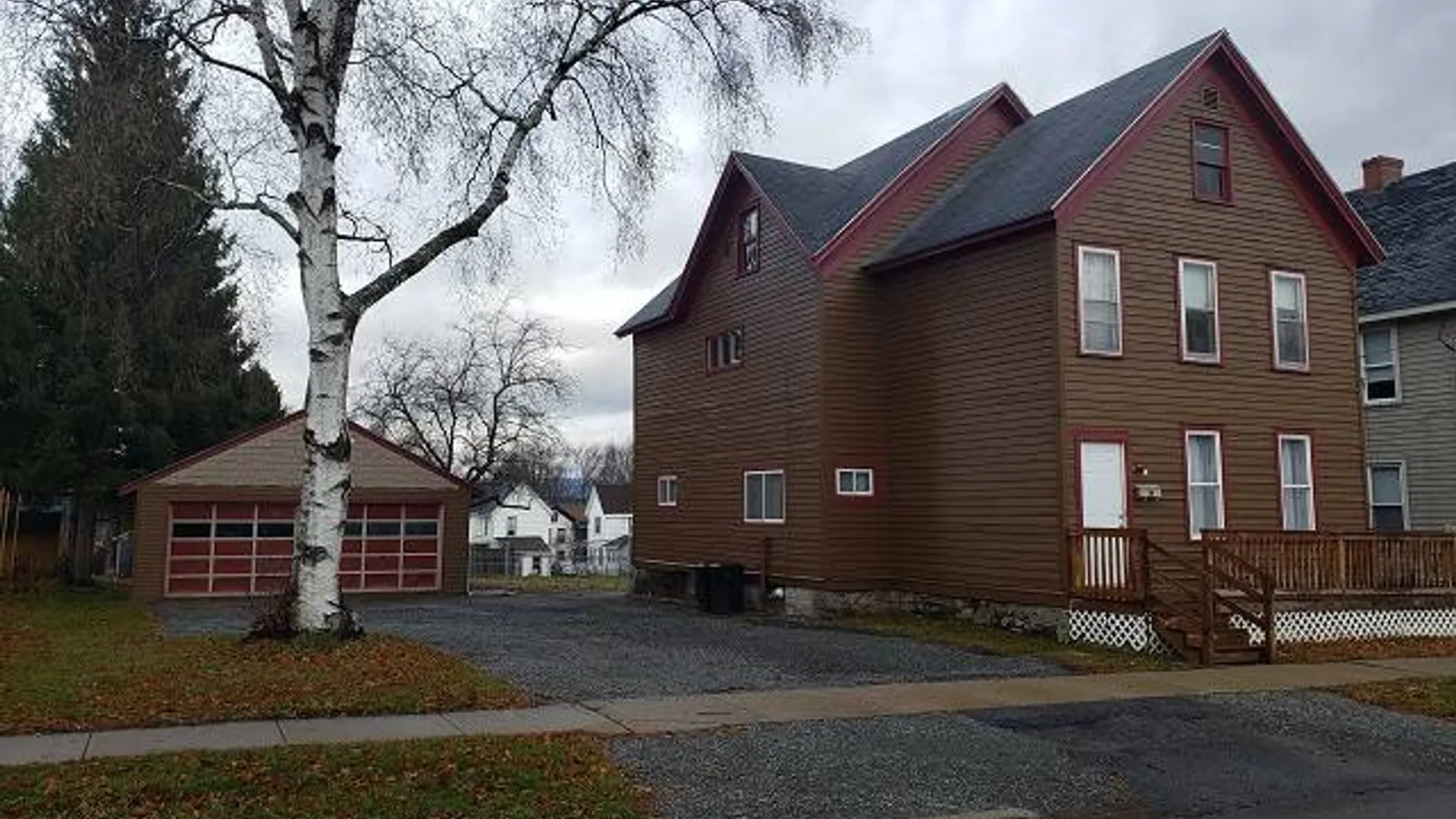 Property at 103 Prospect St, Johnstown, NY 12095 2