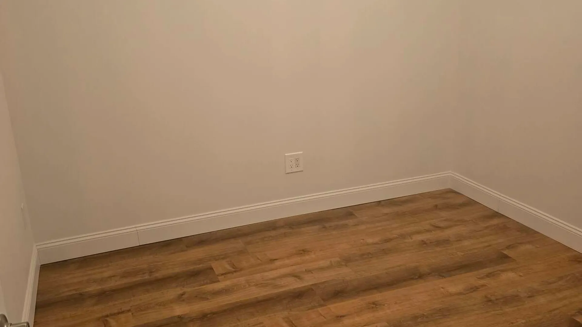 Property at 5 E10 Street, Brooklyn, NY 11218 4