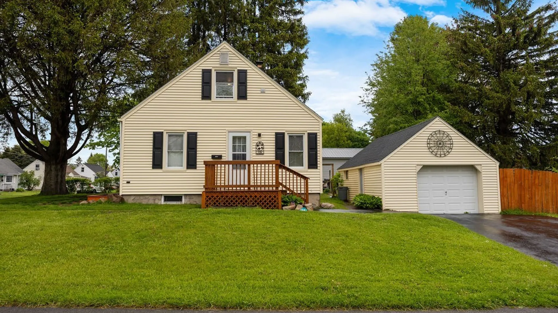 Property at 115 Tallmadge Road, Clay, NY 13212 6