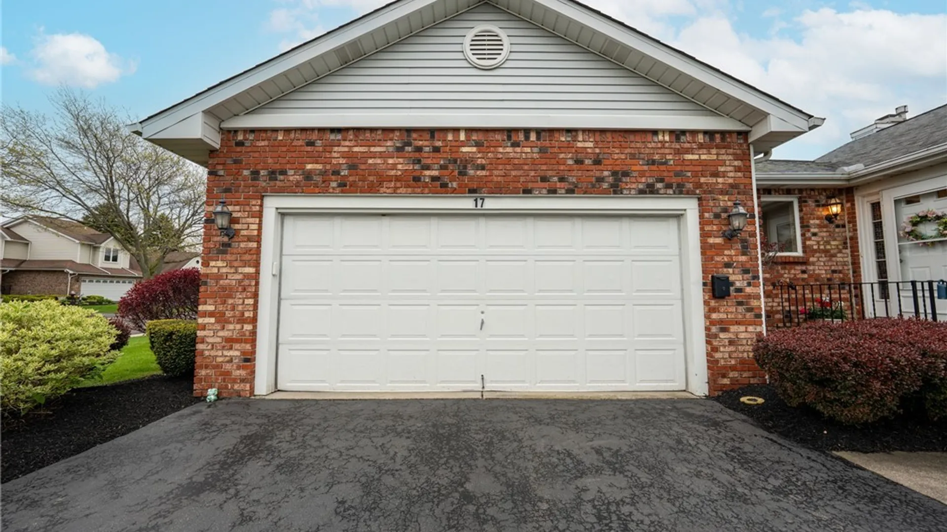 Property at 17 Niagara Shore Drive, Tonawanda, NY 14150 3