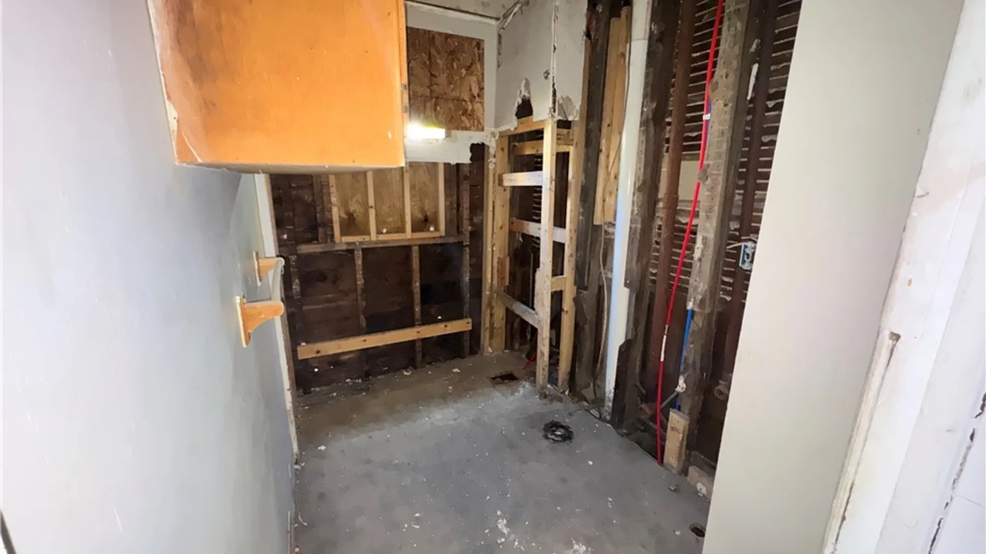 Property at 1018 Cleveland Avenue, Niagara Falls, NY 14305 18