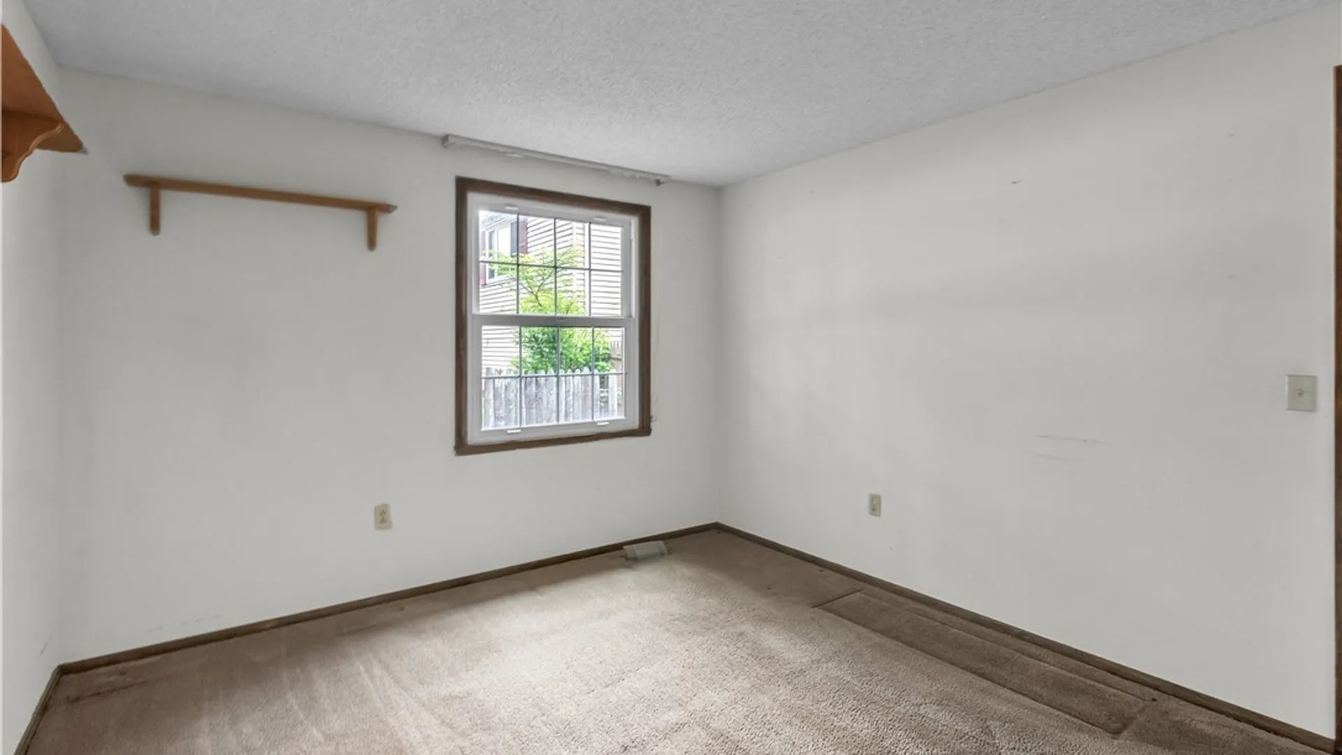 Property at 1367 Vanderbilt Avenue, North Tonawanda, NY 14120 16