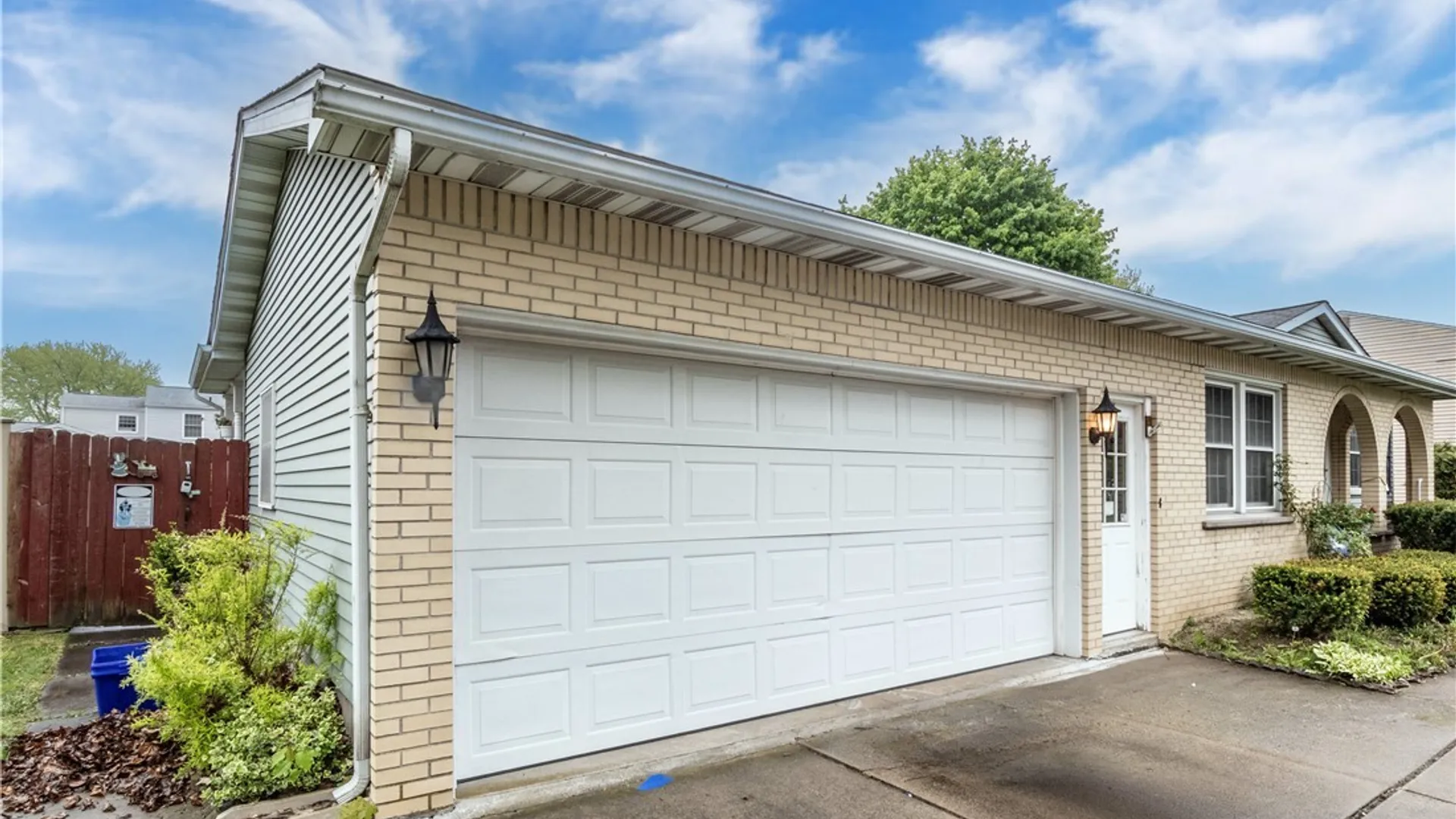 Property at 1367 Vanderbilt Avenue, North Tonawanda, NY 14120 2
