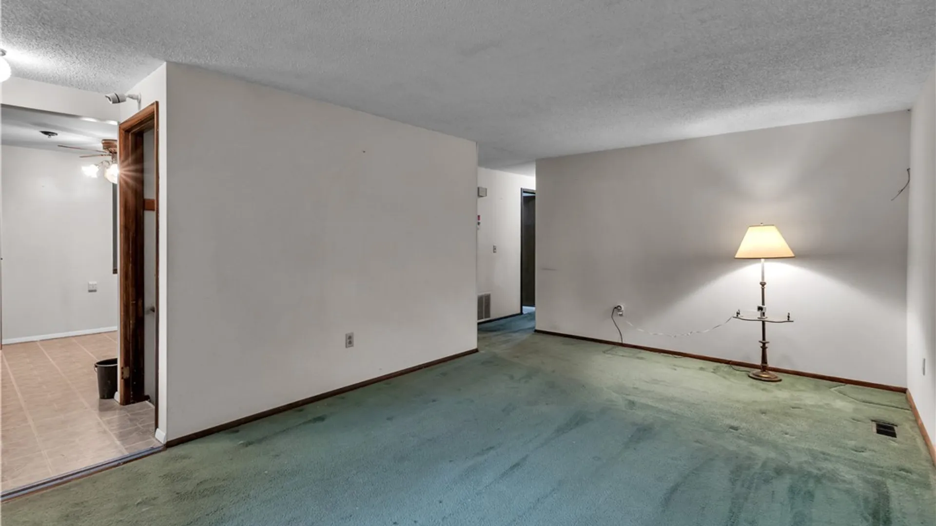 Property at 1367 Vanderbilt Avenue, North Tonawanda, NY 14120 6