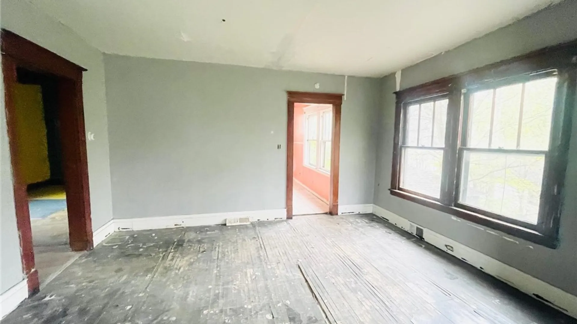 Property at 115 Stratford Road, Buffalo, NY 14216 5