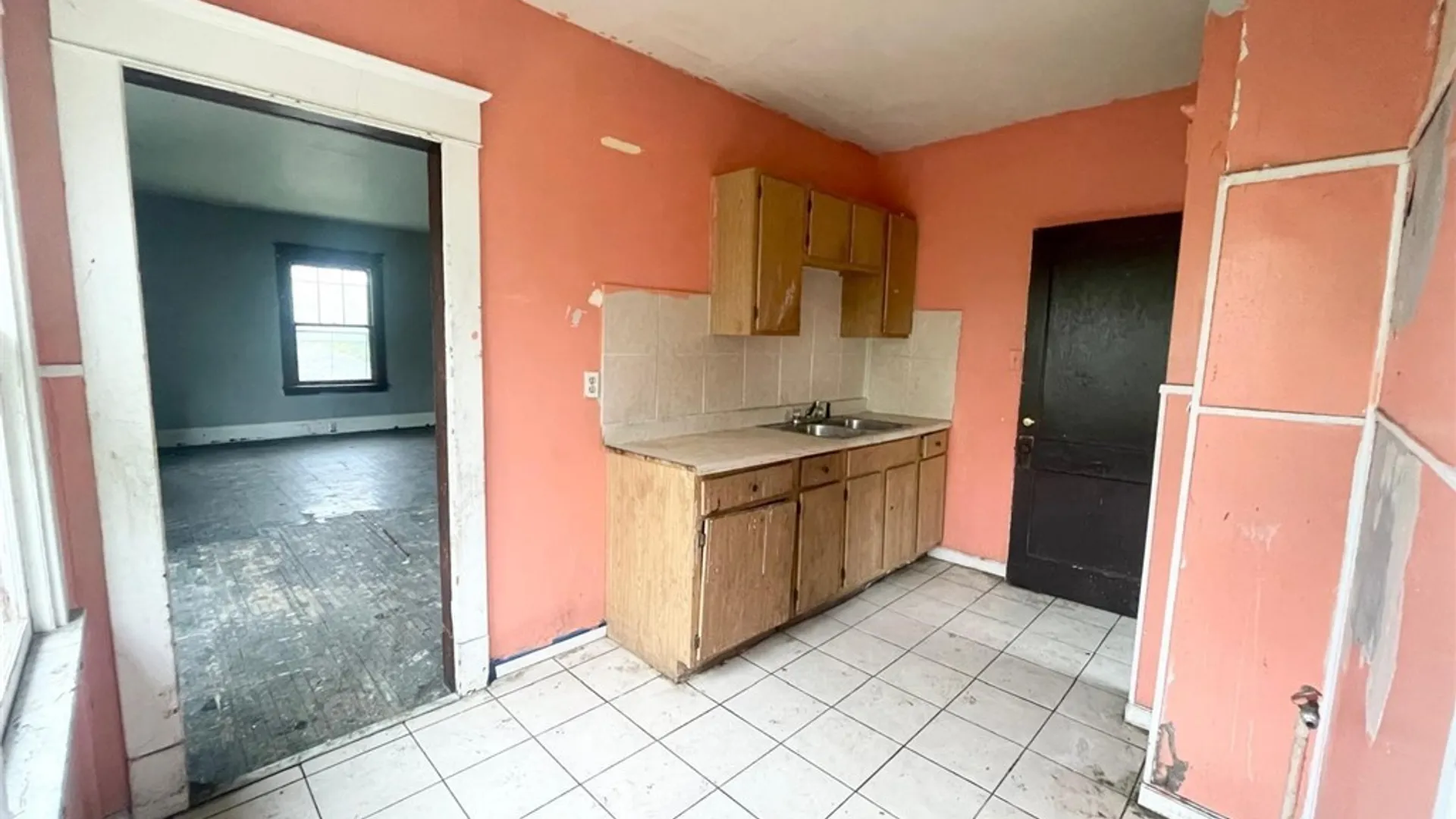 Property at 115 Stratford Road, Buffalo, NY 14216 7