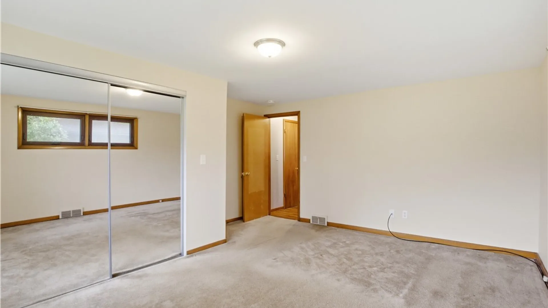 Property at 4490 Hedgewood Drive, Clarence, NY 14221 23