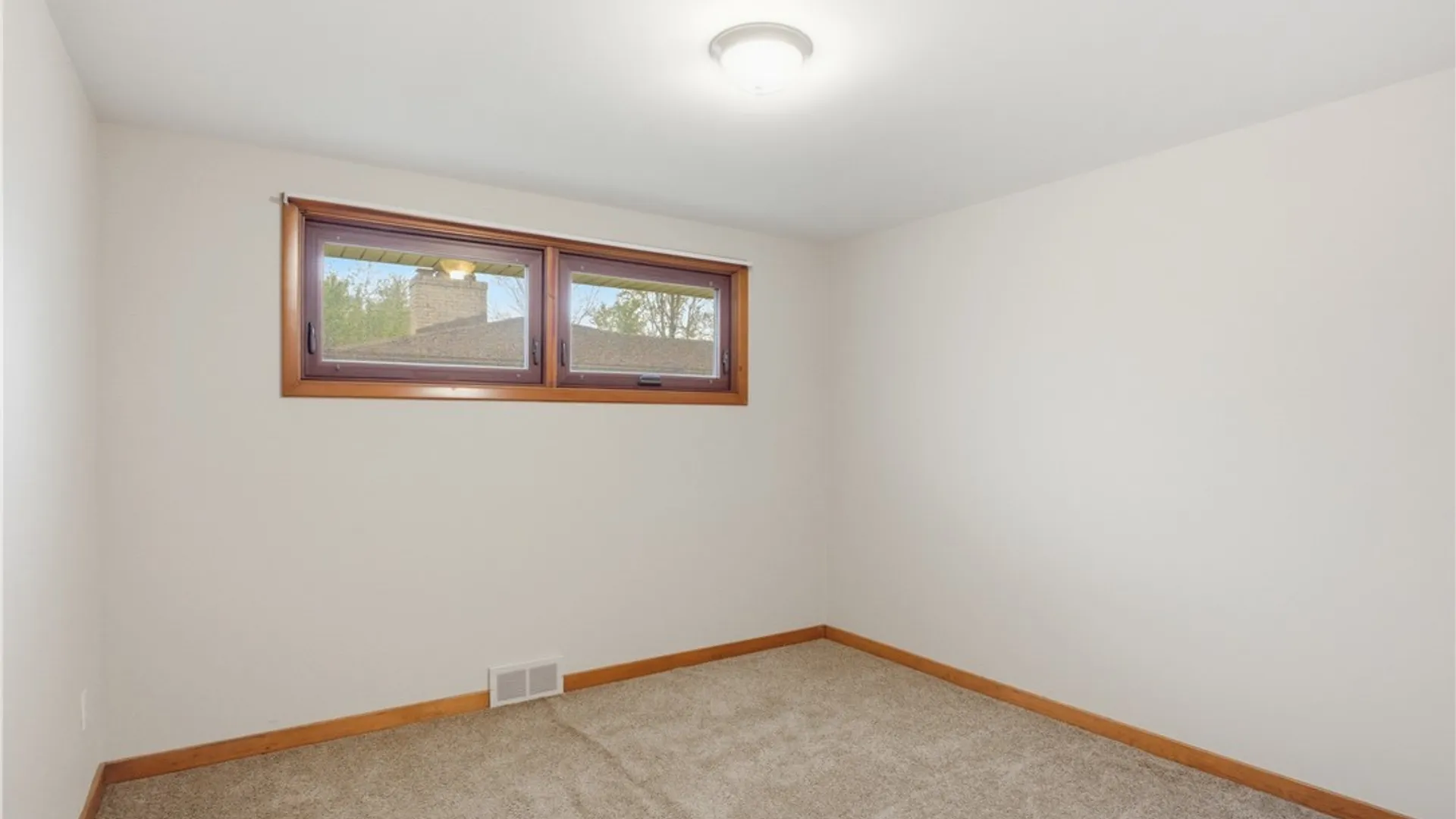 Property at 4490 Hedgewood Drive, Clarence, NY 14221 25