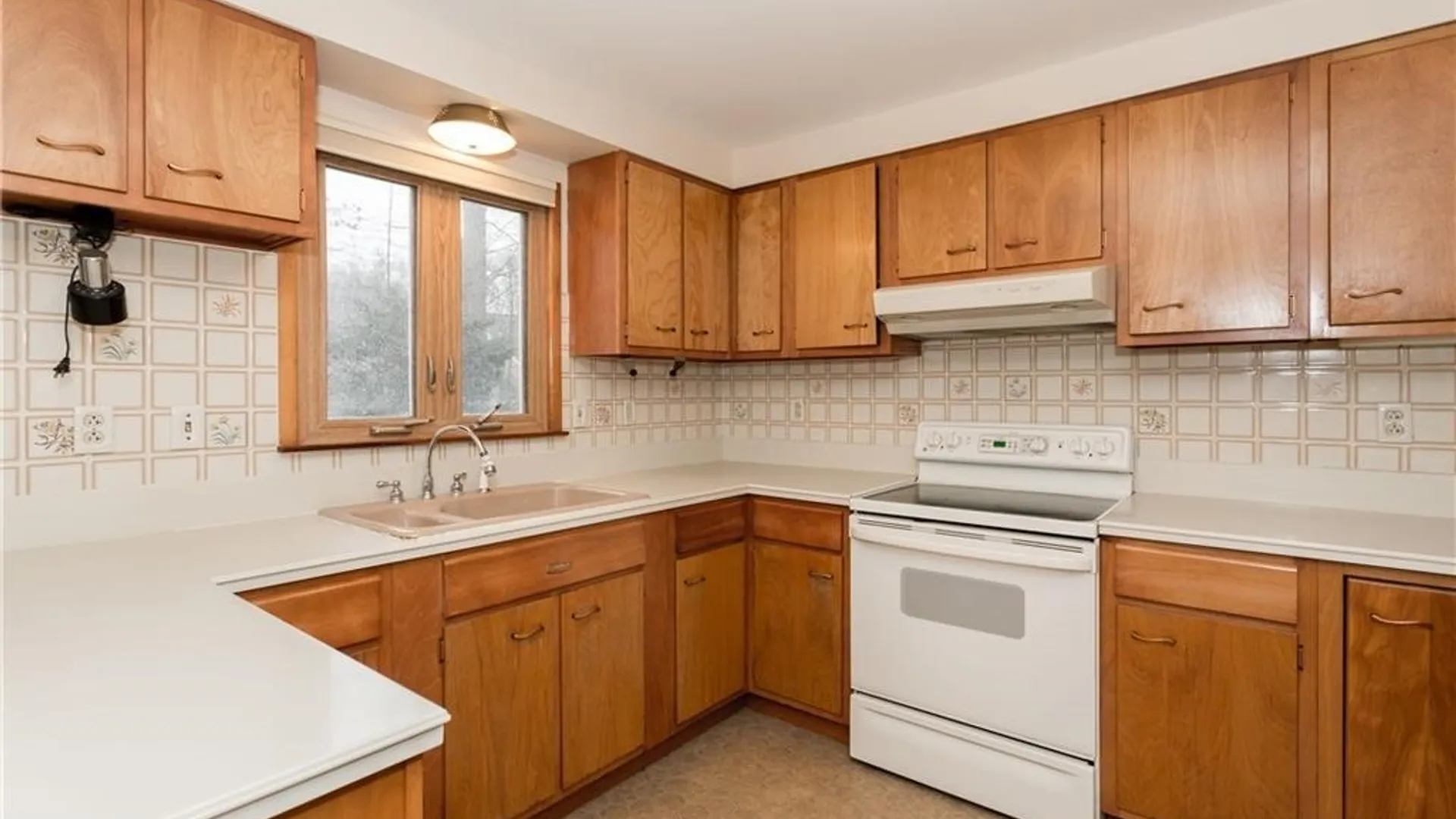 Property at 321 Wells Avenue, Clay, NY 13212 13