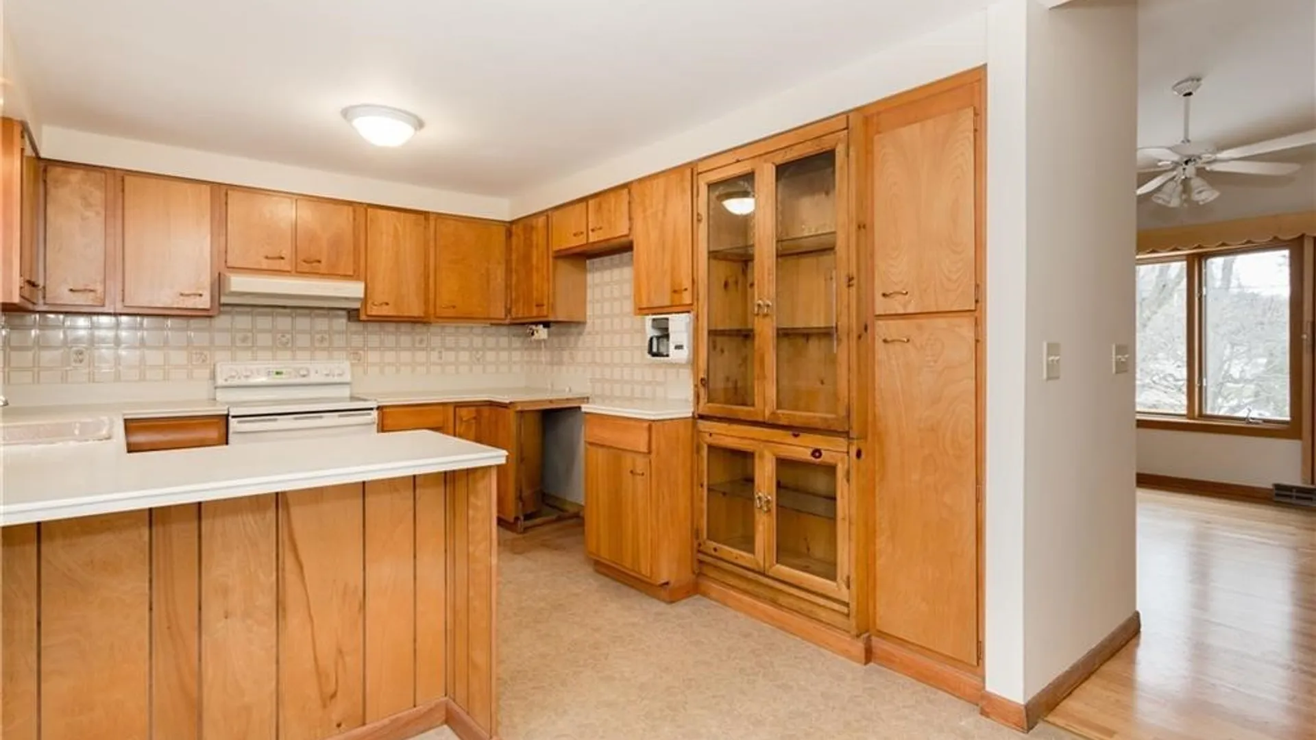 Property at 321 Wells Avenue, Clay, NY 13212 19