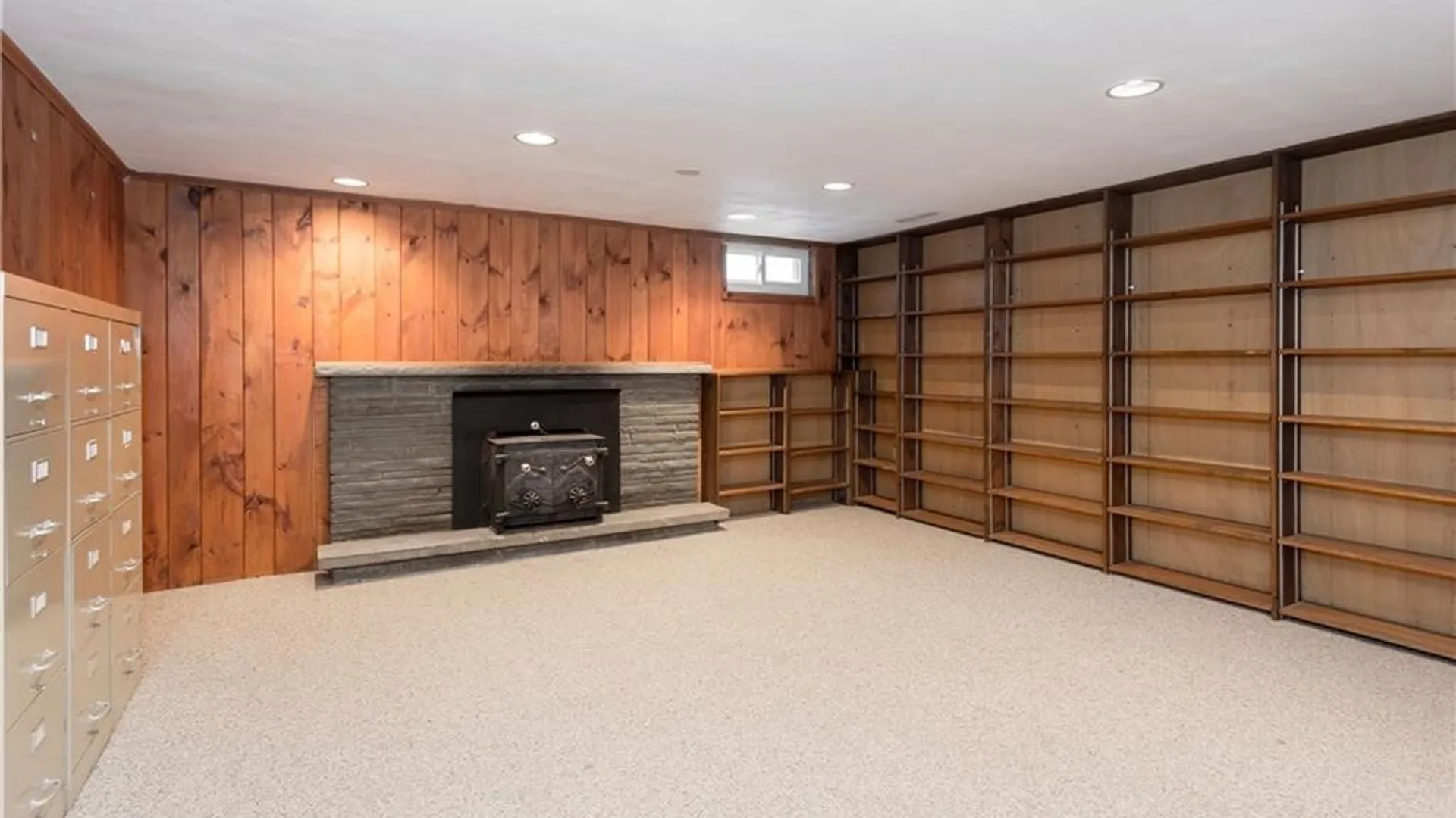 Property at 321 Wells Avenue, Clay, NY 13212 20