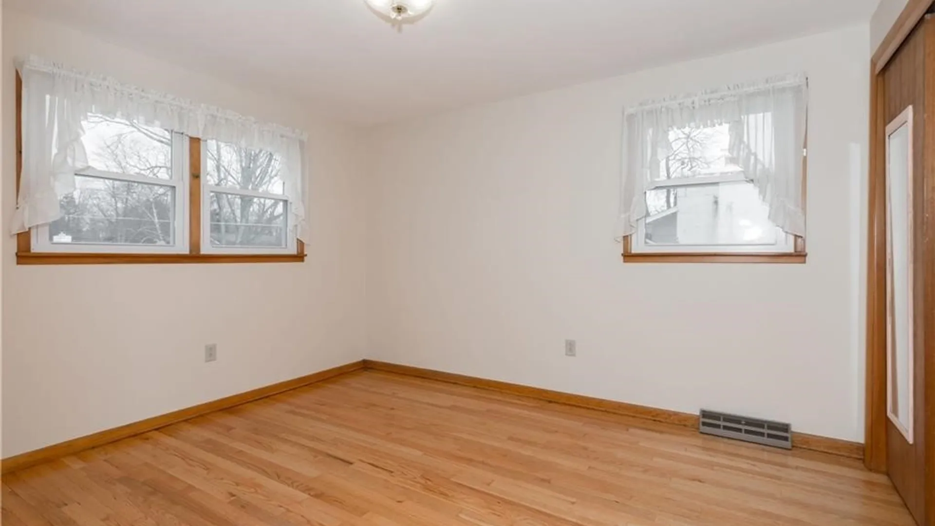Property at 321 Wells Avenue, Clay, NY 13212 21