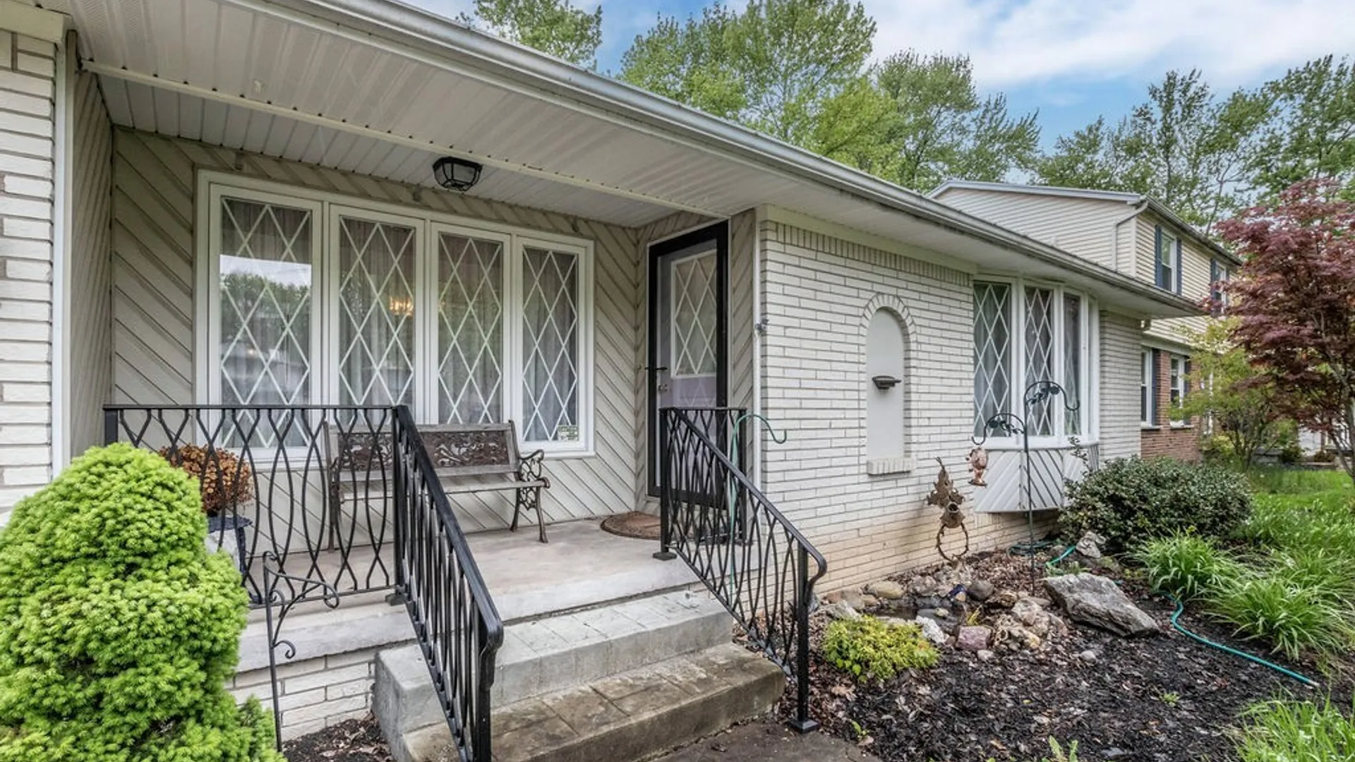 Property at 1075 Dodge Road, Amherst, NY 14068 2