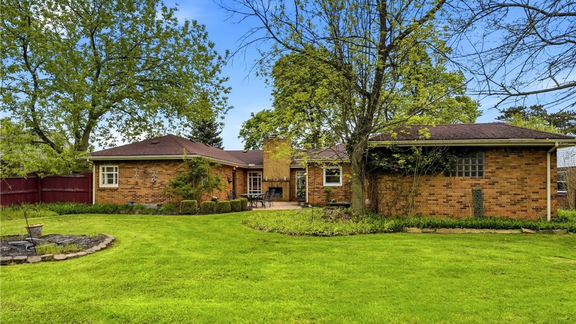 Property at 50 Farber Lane, Amherst, NY 14221 38