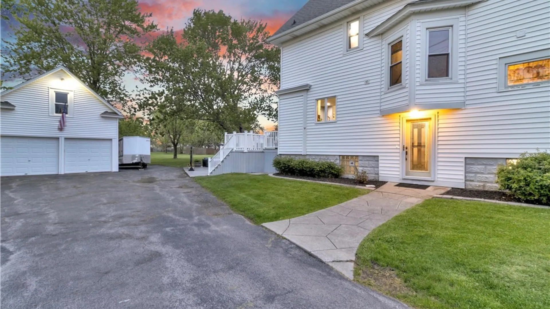 Property at 2525 Niagara Road, Wheatfield, NY 14304 3