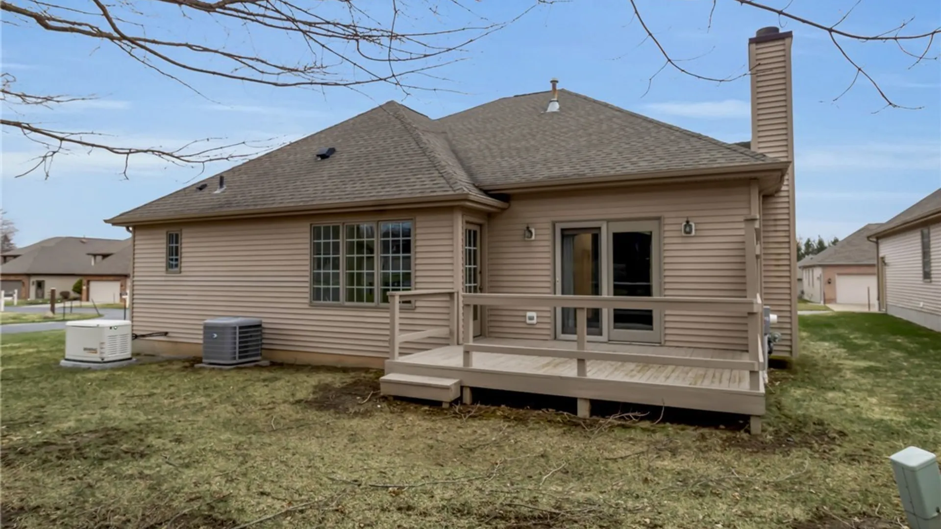 Property at 5546 Hemdale Drive, Clarence, NY 14221 3