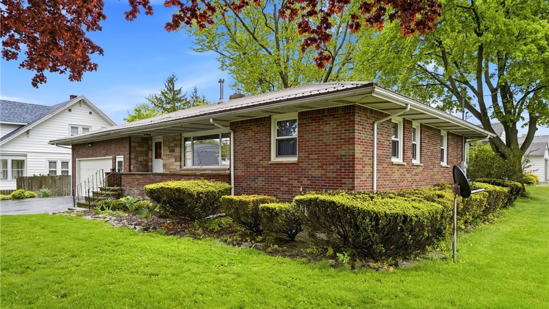 Property at 30 Woodward Avenue, Evans, NY 14006 4