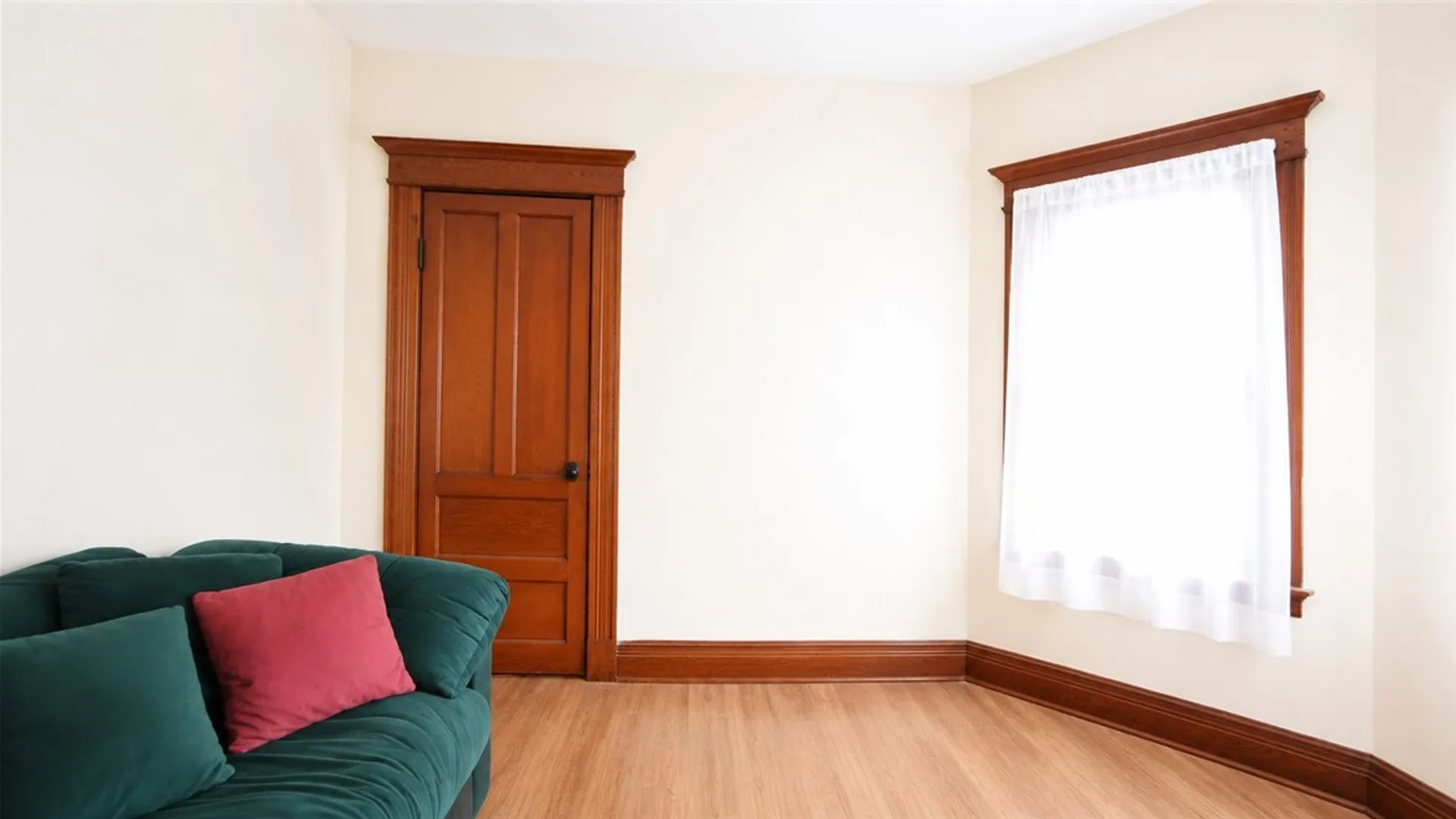 Property at 37 Hallenbeck Avenue, Geneva City, NY 14456 5