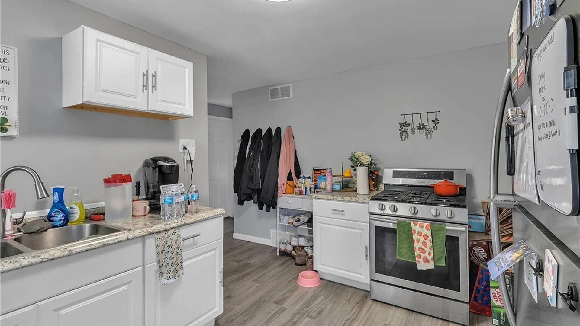 Property at 73 Columbia Parkway, West Seneca, NY 14224 23