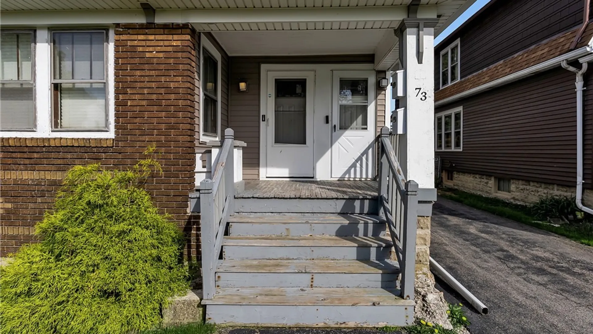 Property at 73 Columbia Parkway, West Seneca, NY 14224 3