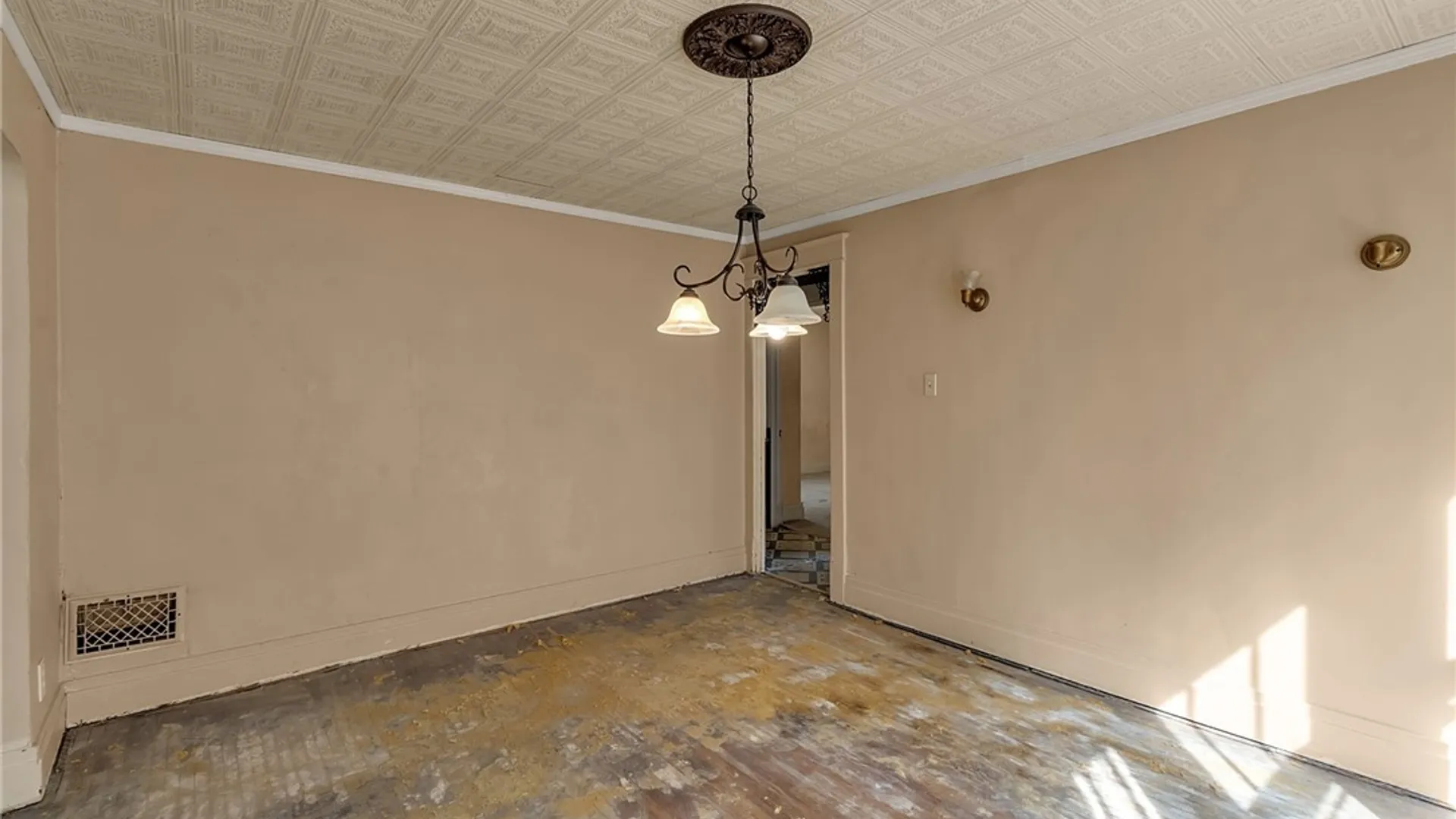 Property at 73 Columbia Parkway, West Seneca, NY 14224 38